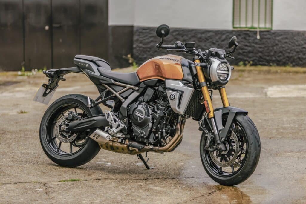 Suzuki 800TT T 6615 min 1024x683