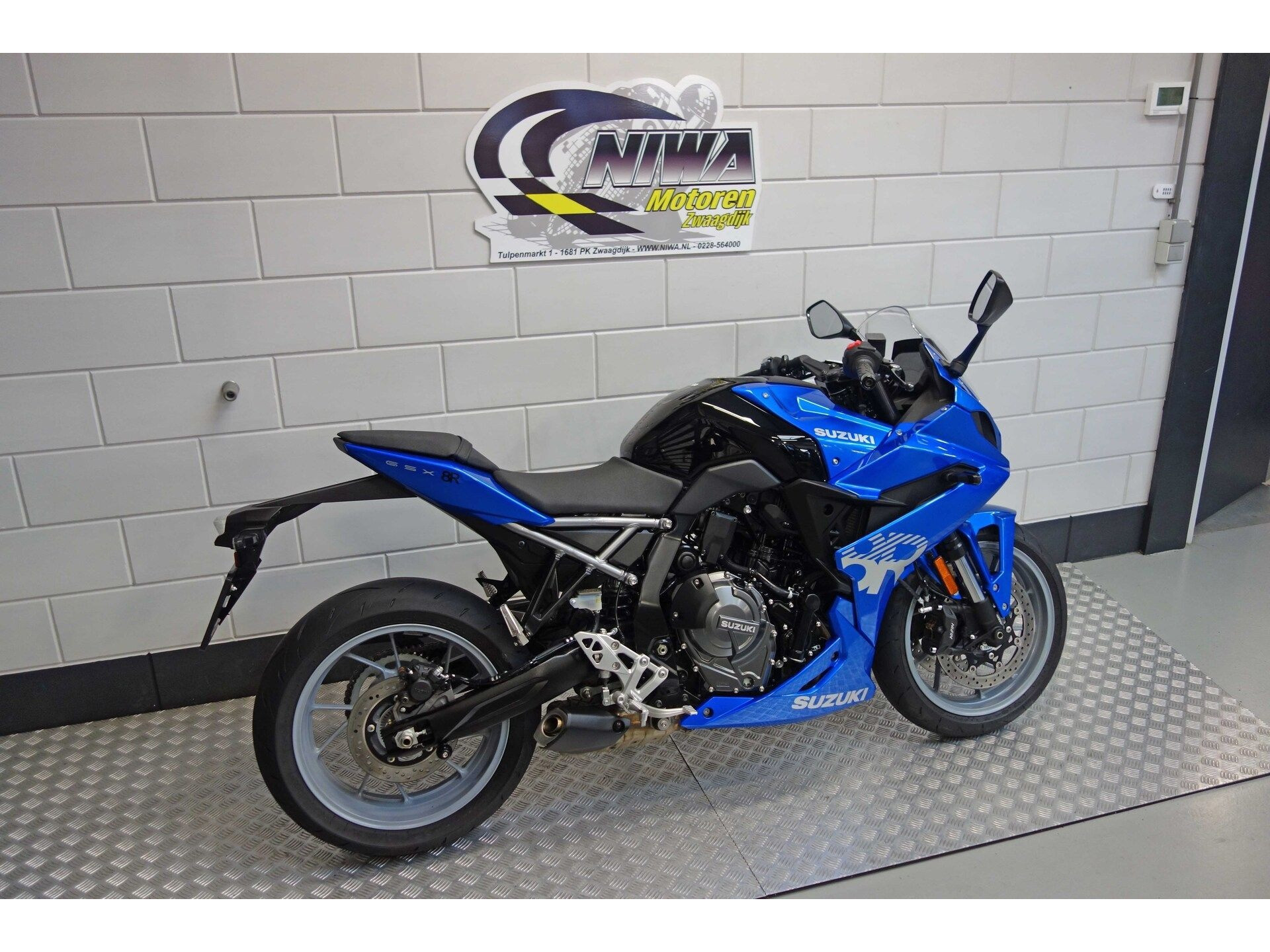 53342545-3-3 Gebruikte Suzuki GSX sport met 776cc motor uit 2025 bij NIWA Motoren