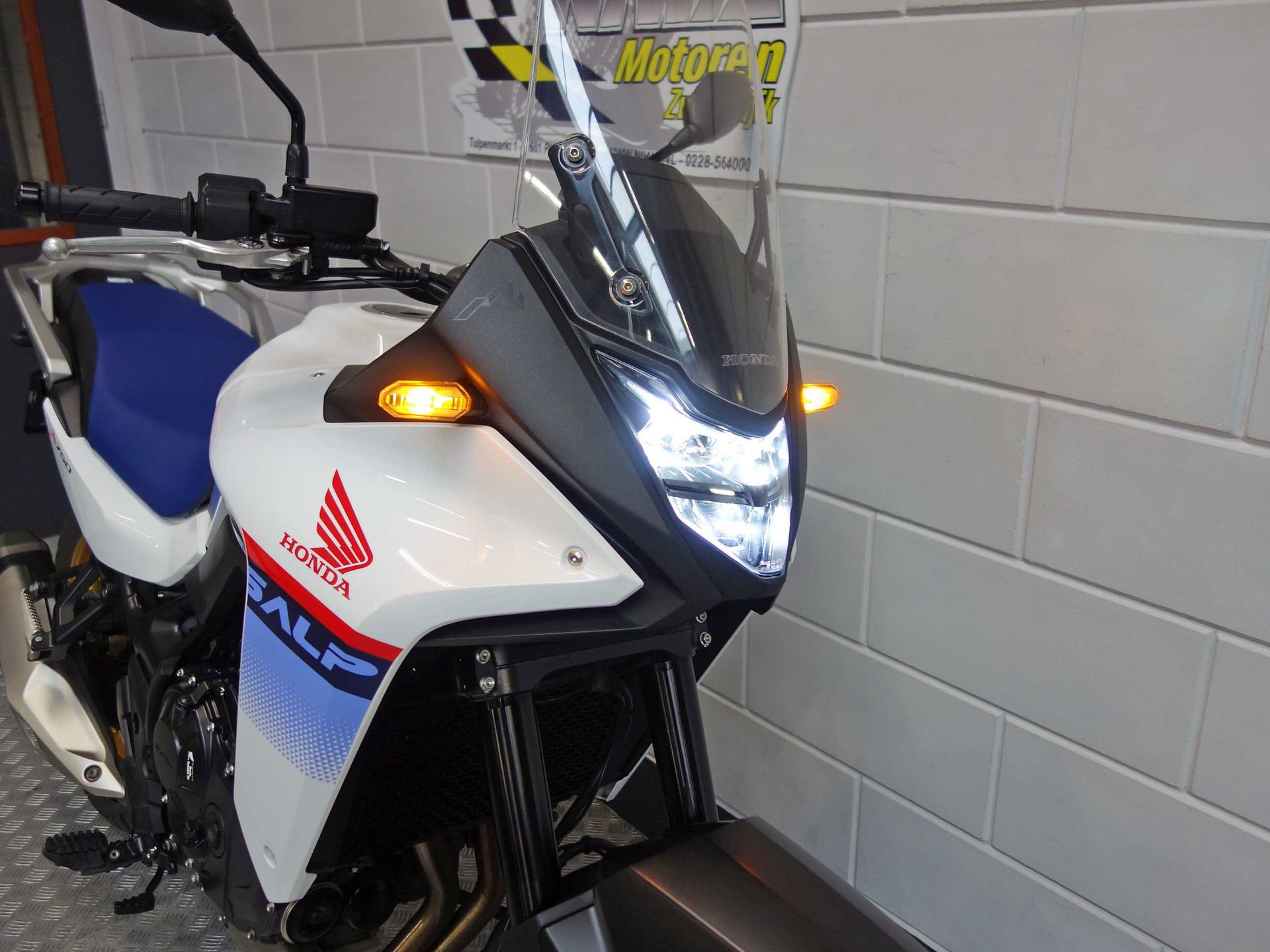 53487683-8-1 Gebruikte Honda XL 750 overig met 755cc motor uit 2023 bij NIWA Motoren