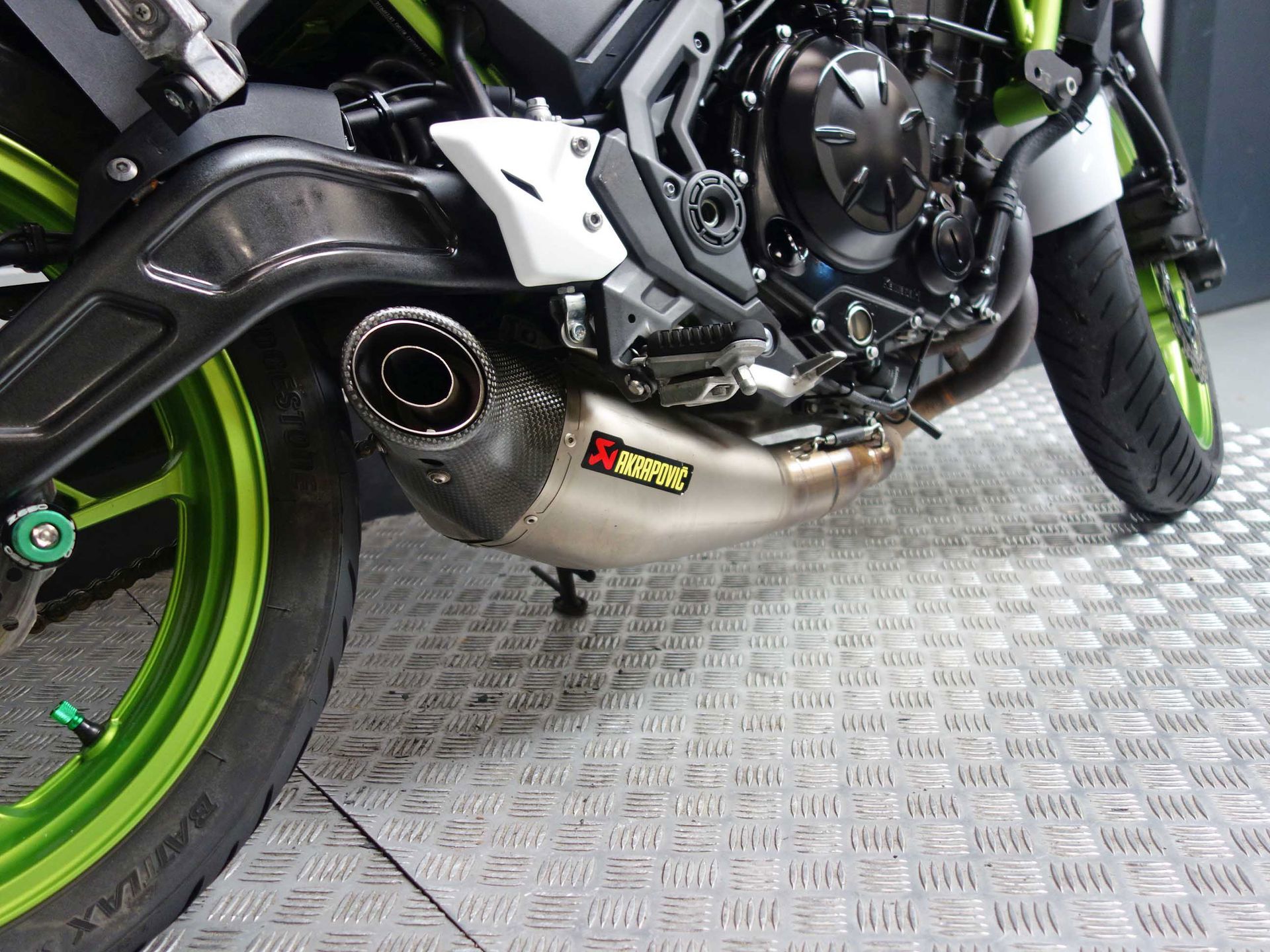 53487726-7-1 Gebruikte Kawasaki Z650 naked bike met 649cc motor uit 2021 bij NIWA Motoren
