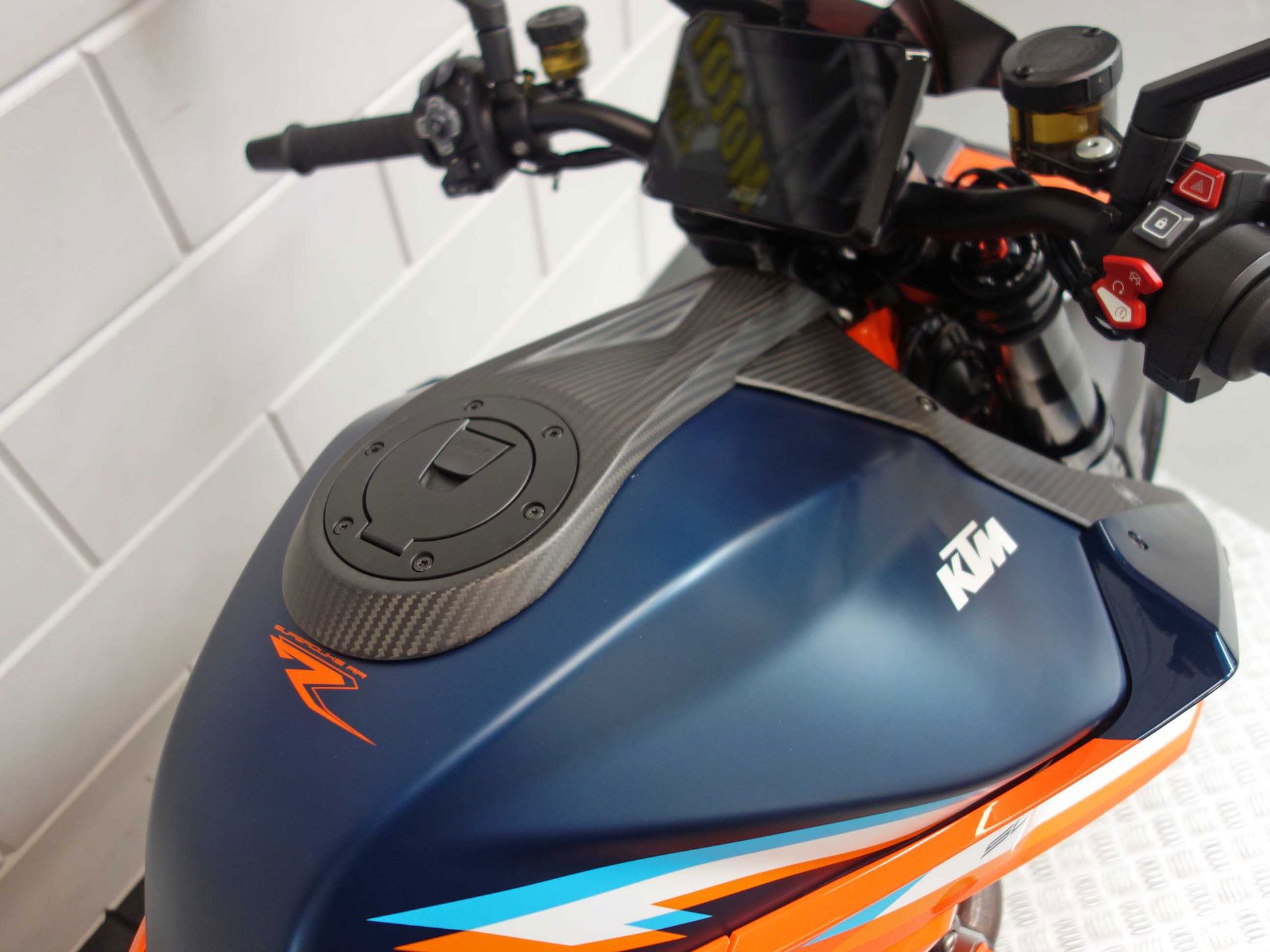 53487763-13-1 Gebruikte KTM 1290 naked bike met 1301cc motor uit 2021 bij NIWA Motoren