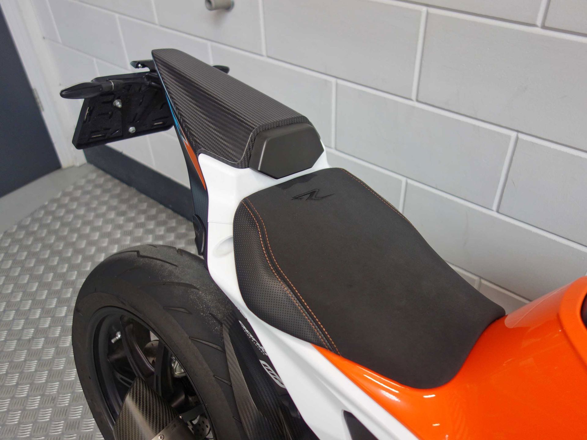53487763-8-1 Gebruikte KTM 1290 naked bike met 1301cc motor uit 2021 bij NIWA Motoren