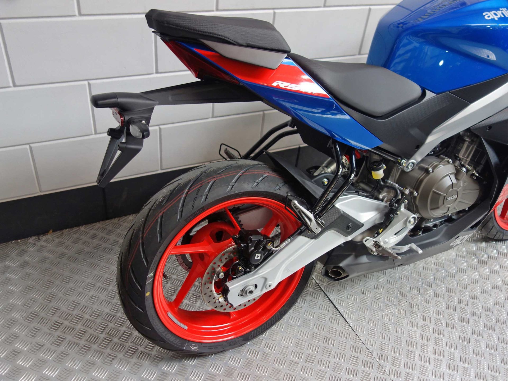 54915130-4 Gebruikte Aprilia RS 457 supersport met 457cc motor uit 2026 bij NIWA Motoren