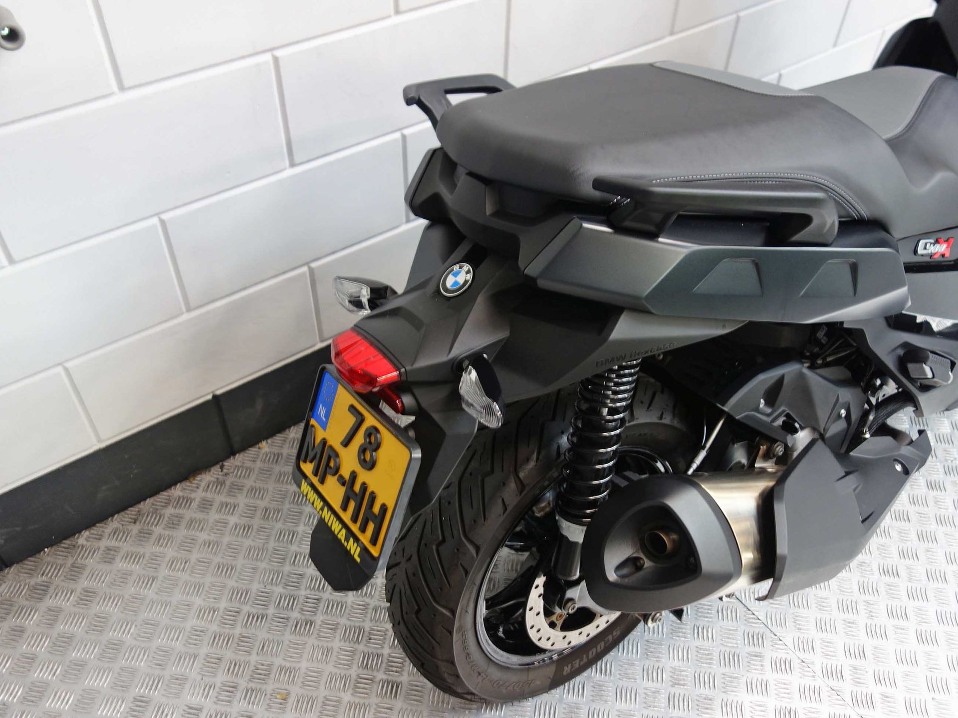 54915132-14 Gebruikte BMW C 400 X motorscooter met 350cc motor uit 2021 bij NIWA Motoren