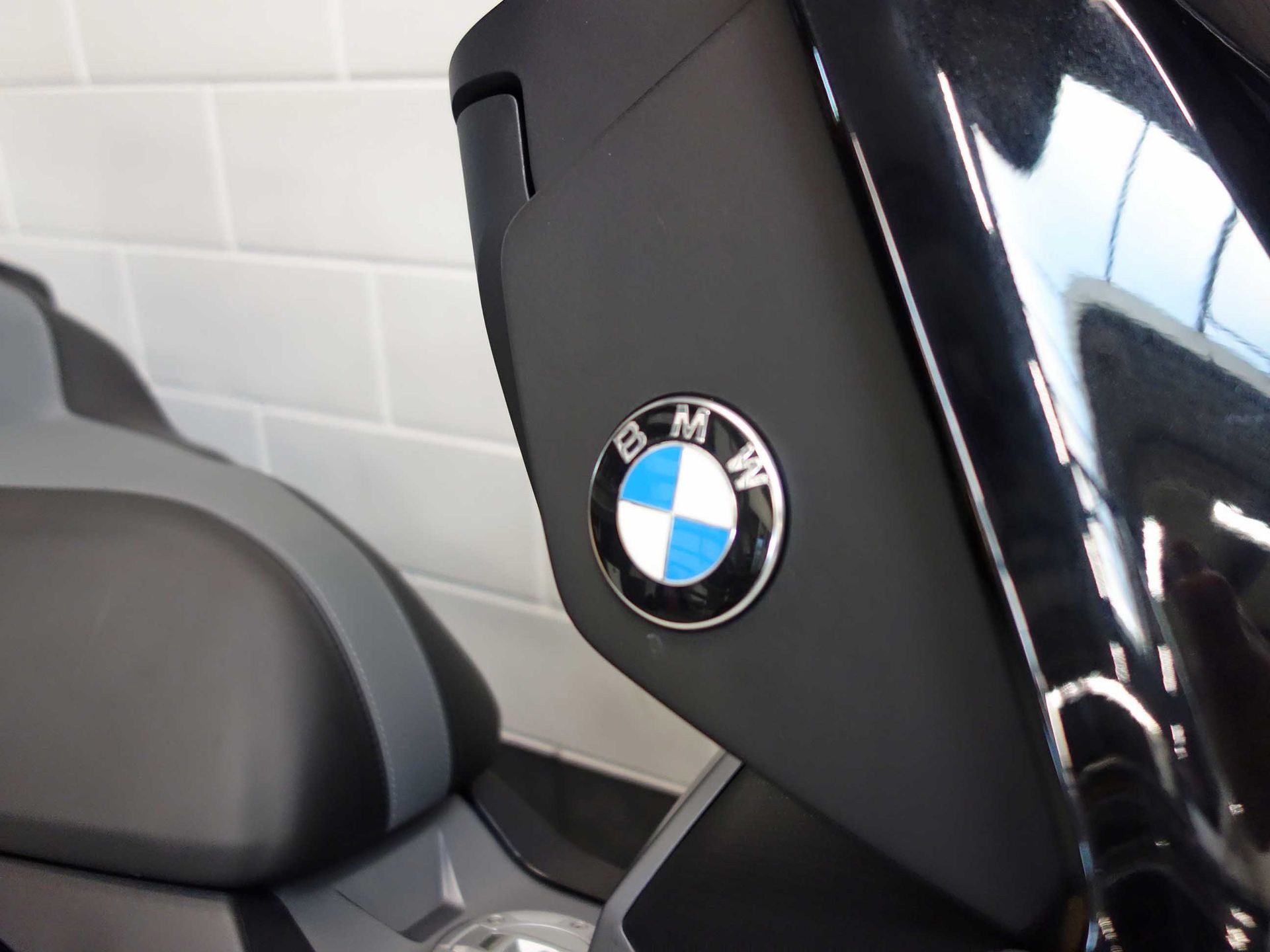 54915132-17 Gebruikte BMW C 400 X motorscooter met 350cc motor uit 2021 bij NIWA Motoren