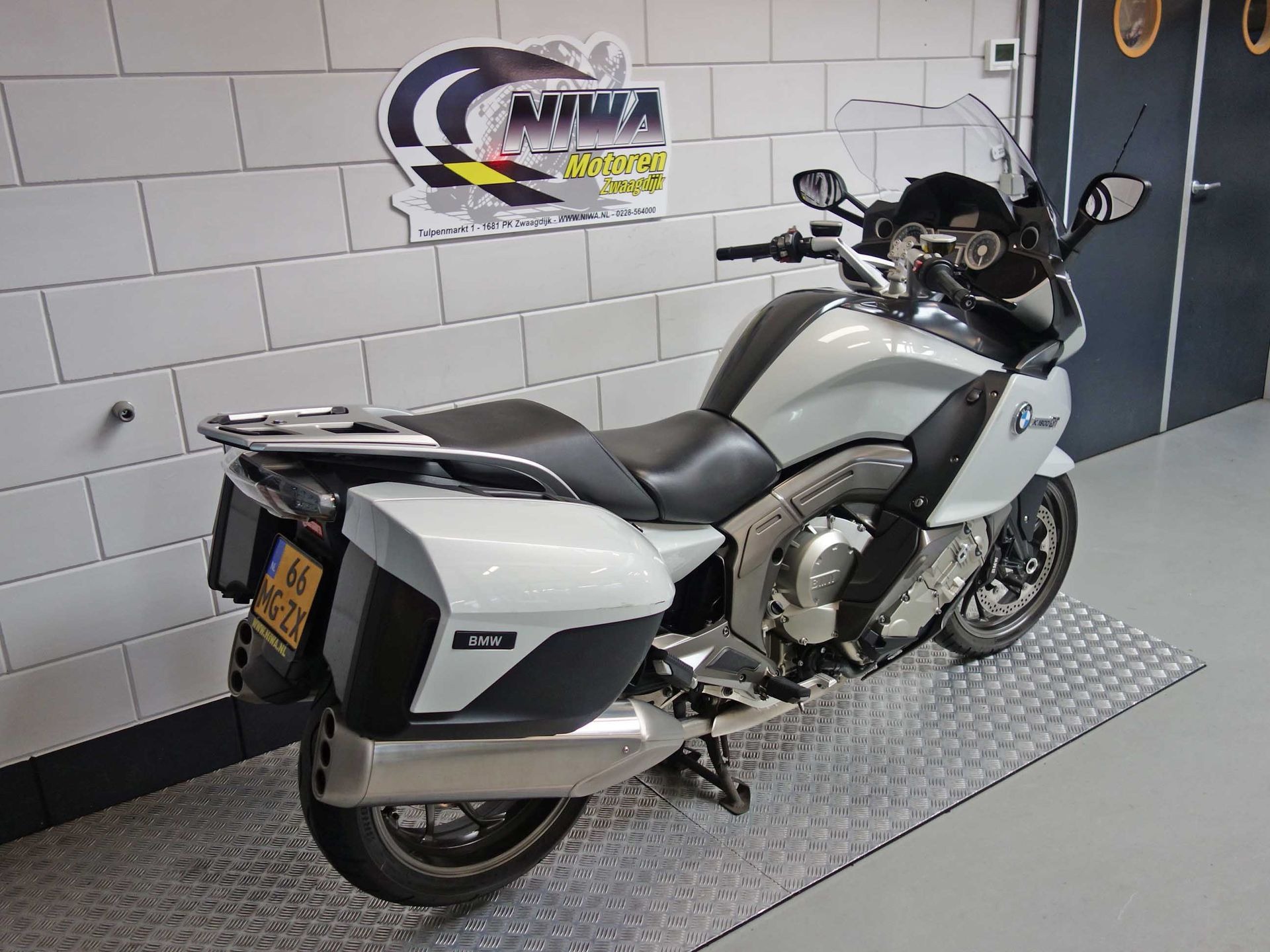 54915176-3 Gebruikte BMW K 1600 GT tour met cc motor uit 2011 bij NIWA Motoren