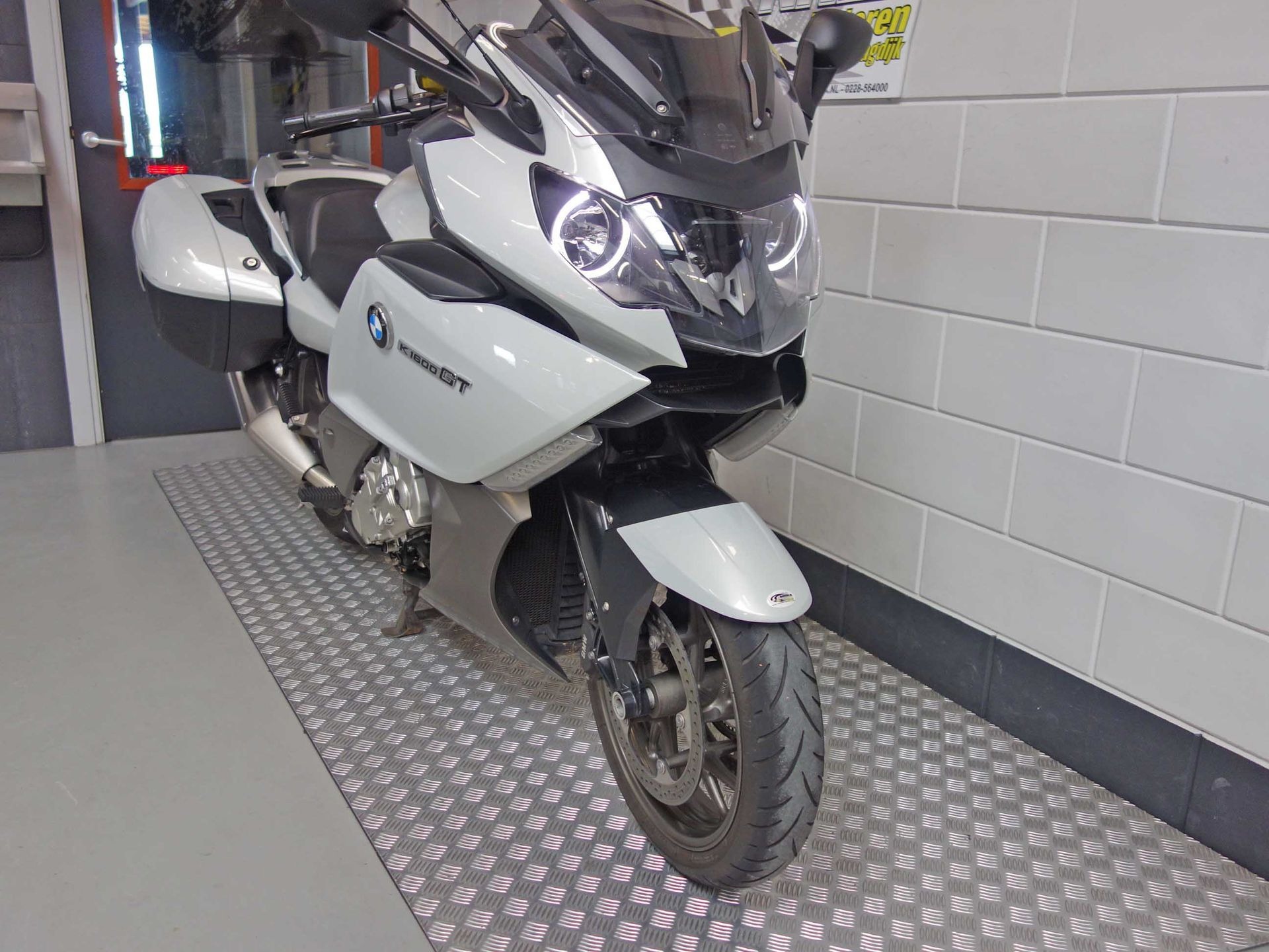 54915176-7 Gebruikte BMW K 1600 GT tour met cc motor uit 2011 bij NIWA Motoren