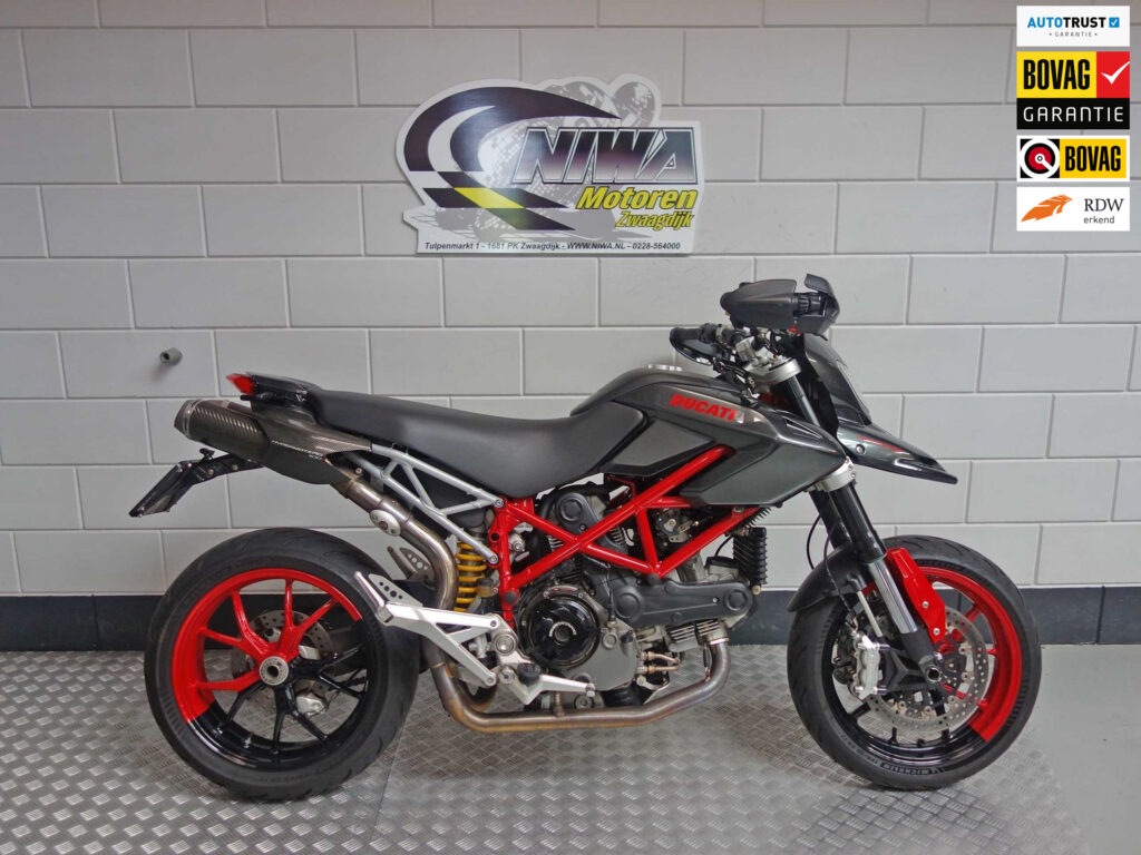Gebruikte Ducati Hypermotard supermotard met 1079cc motor uit 2012 bij NIWA Motoren