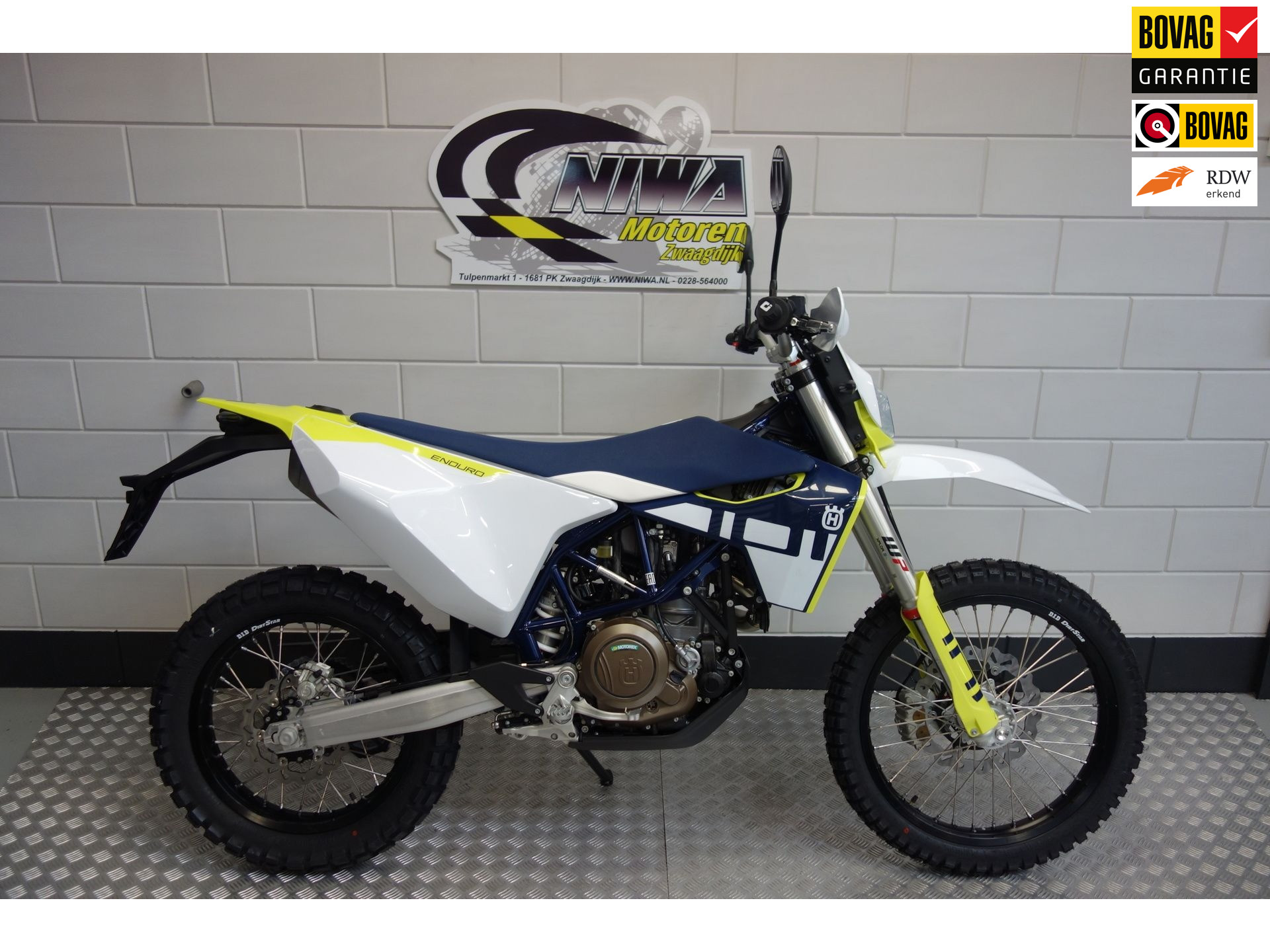 54915242-1 Nieuwe Husqvarna 701 Enduro enduro met cc motor uit 2025 bij NIWA Motoren