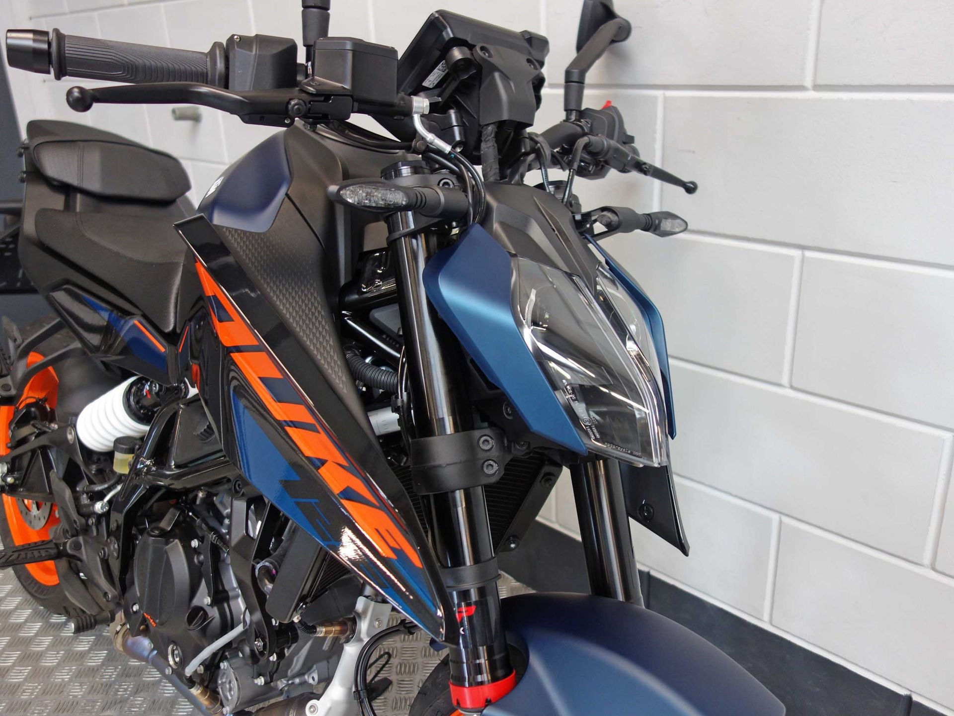 54915303-6 Nieuwe KTM 125 naked bike met cc motor uit 2026 bij NIWA Motoren