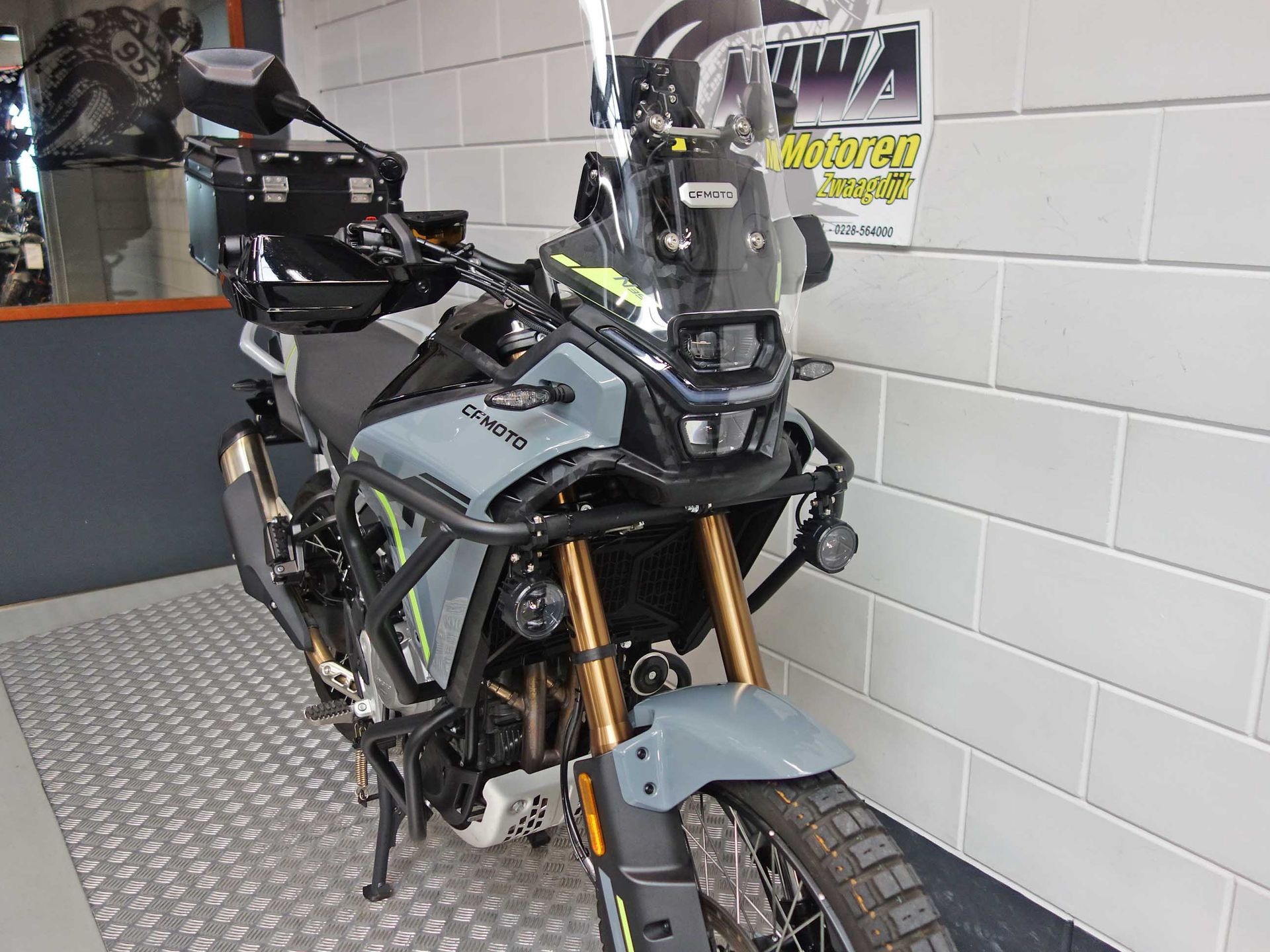 54915544-4 Gebruikte CFMOTO 450 MT tour met 449cc motor uit 2025 bij NIWA Motoren