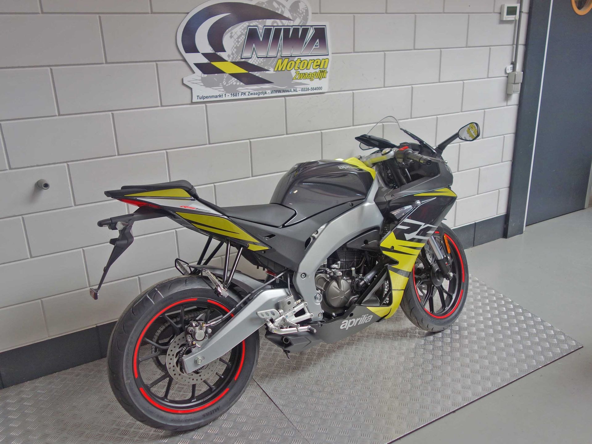 56630052-3 Nieuwe Aprilia RS 125 sport met 124cc motor uit 2026 bij NIWA Motoren