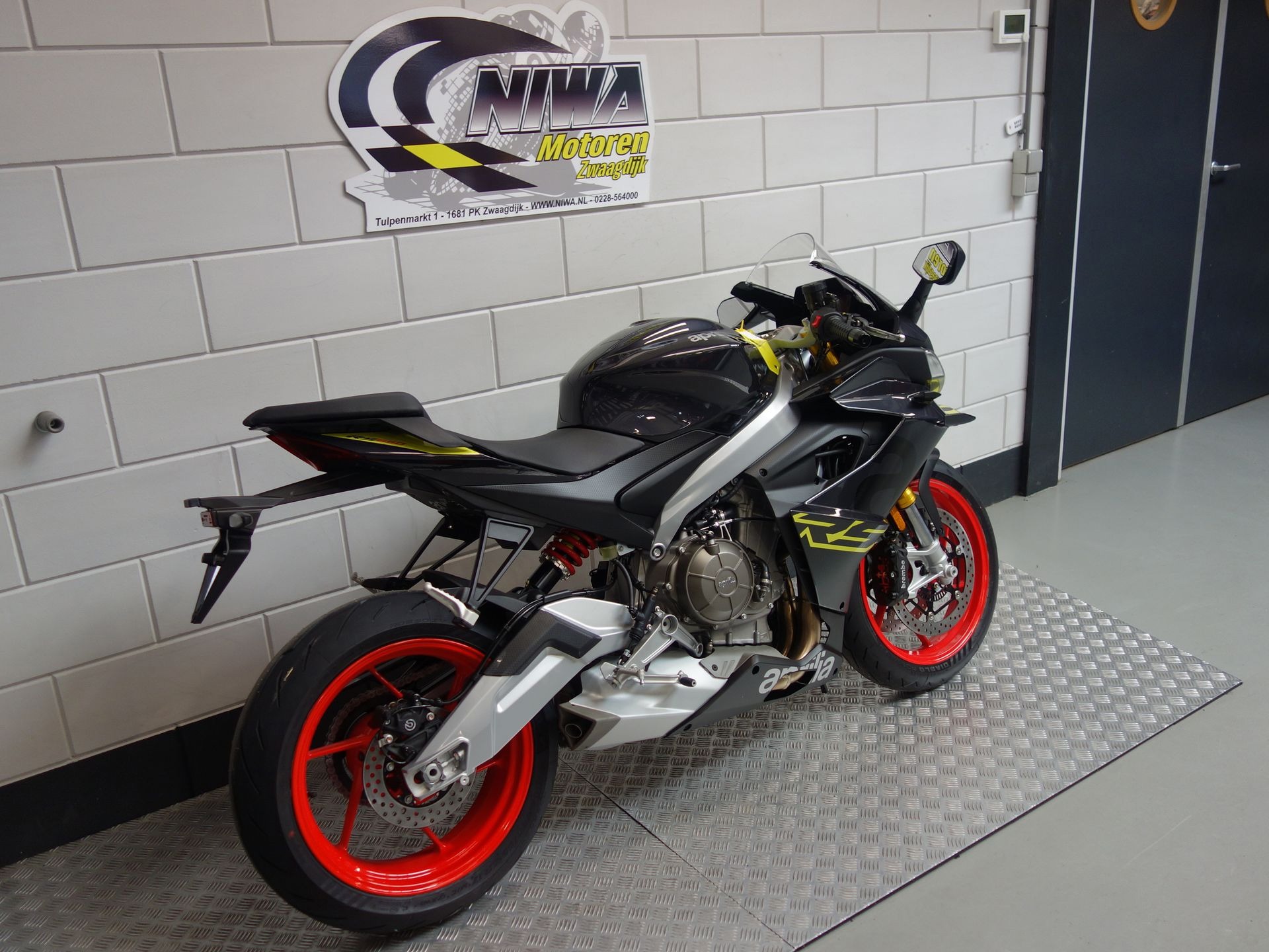 56630083-2 Nieuwe Aprilia RS 660 supersport met 660cc motor uit 2026 bij NIWA Motoren