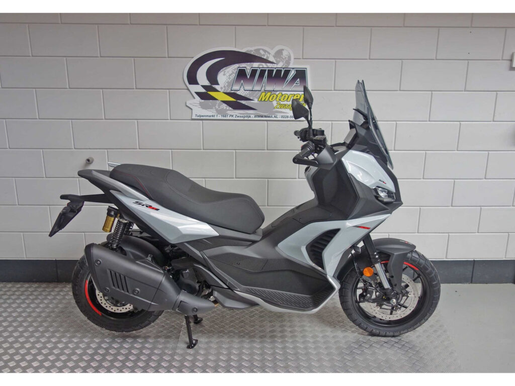 Nieuwe Aprilia SR GT motorscooter met 400cc motor uit 2026 bij NIWA Motoren