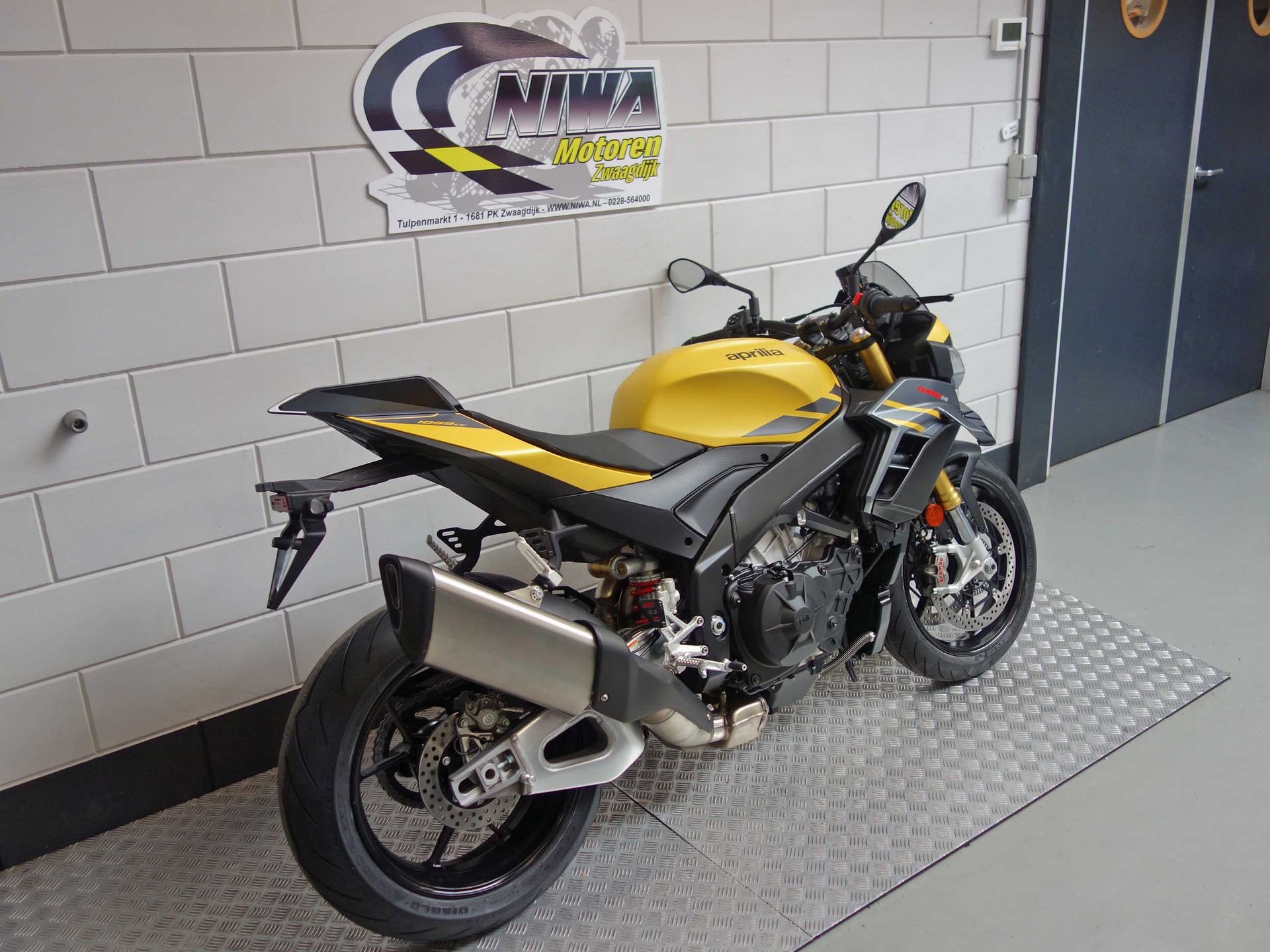 56630188-3 Nieuwe Aprilia Tuono V4 naked bike met 1150cc motor uit 2026 bij NIWA Motoren
