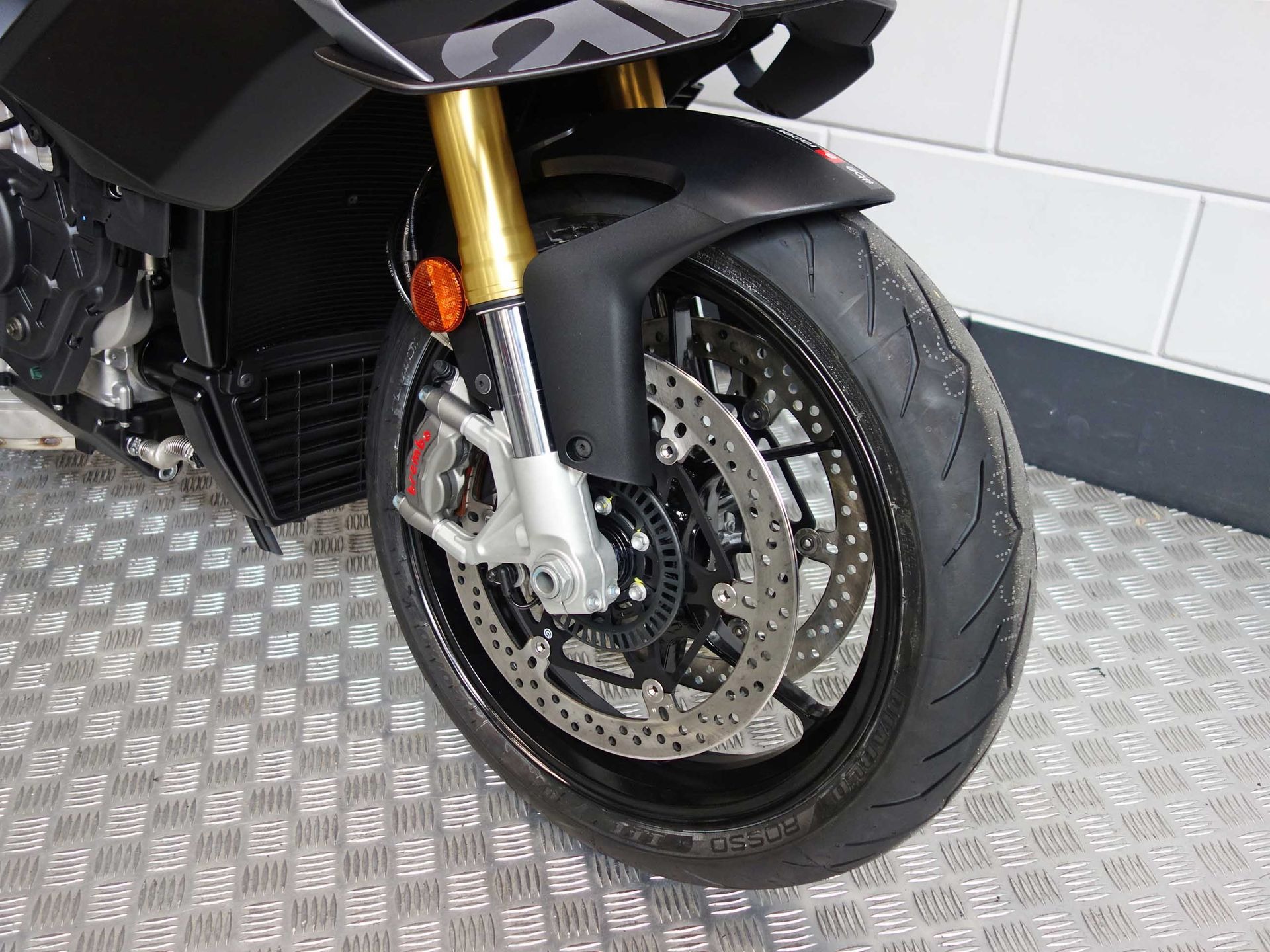 56630188-5 Nieuwe Aprilia Tuono V4 naked bike met 1150cc motor uit 2026 bij NIWA Motoren