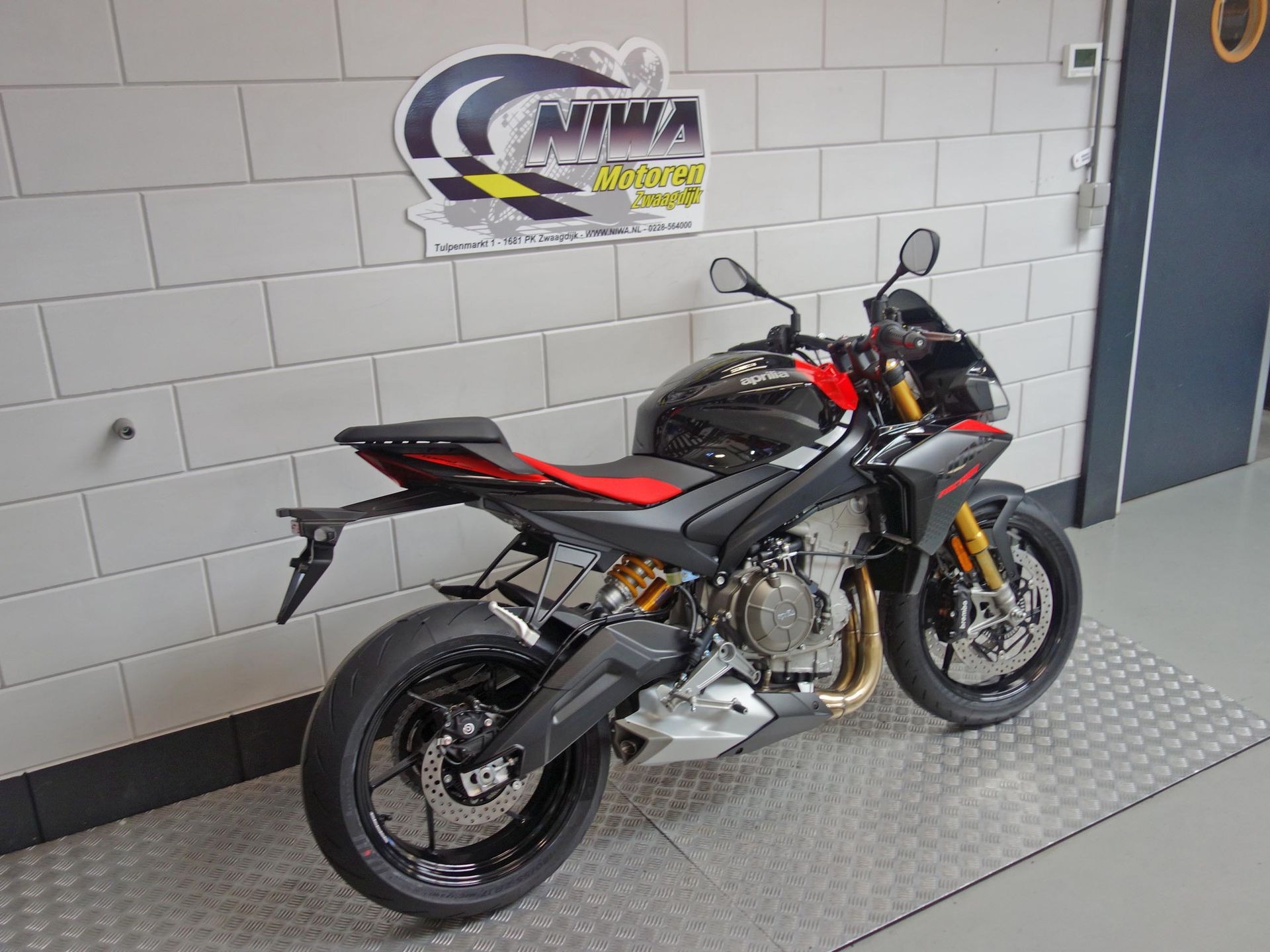56630221-3 Nieuwe Aprilia Tuono 660 naked bike met 659cc motor uit 2026 bij NIWA Motoren