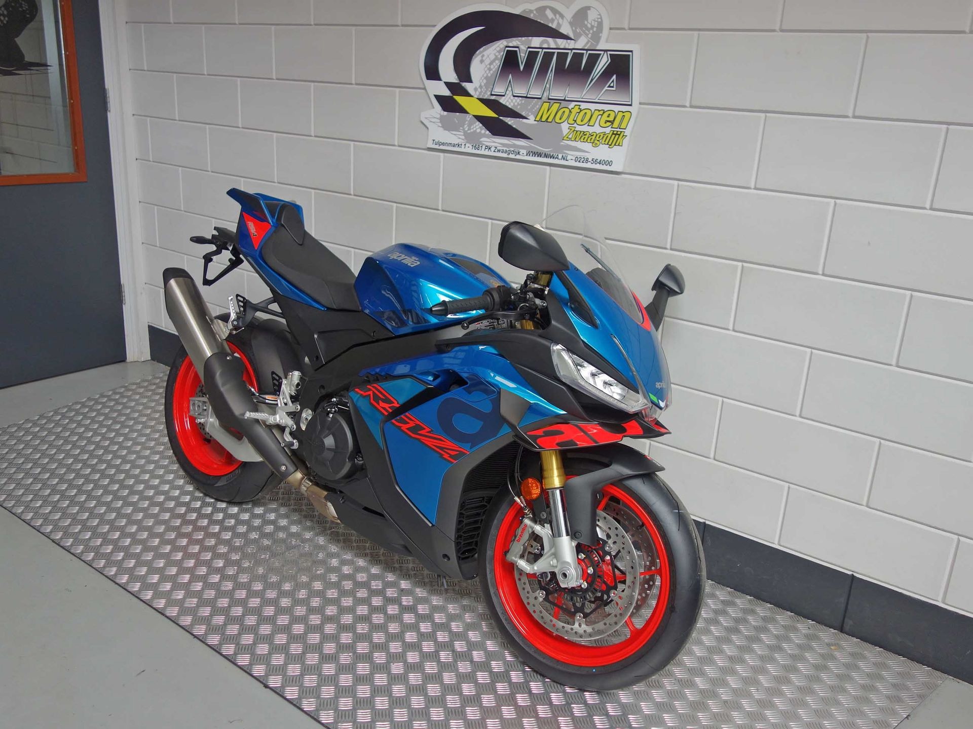 56630249-2 Nieuwe Aprilia RSV4 supersport met 1099cc motor uit 2026 bij NIWA Motoren