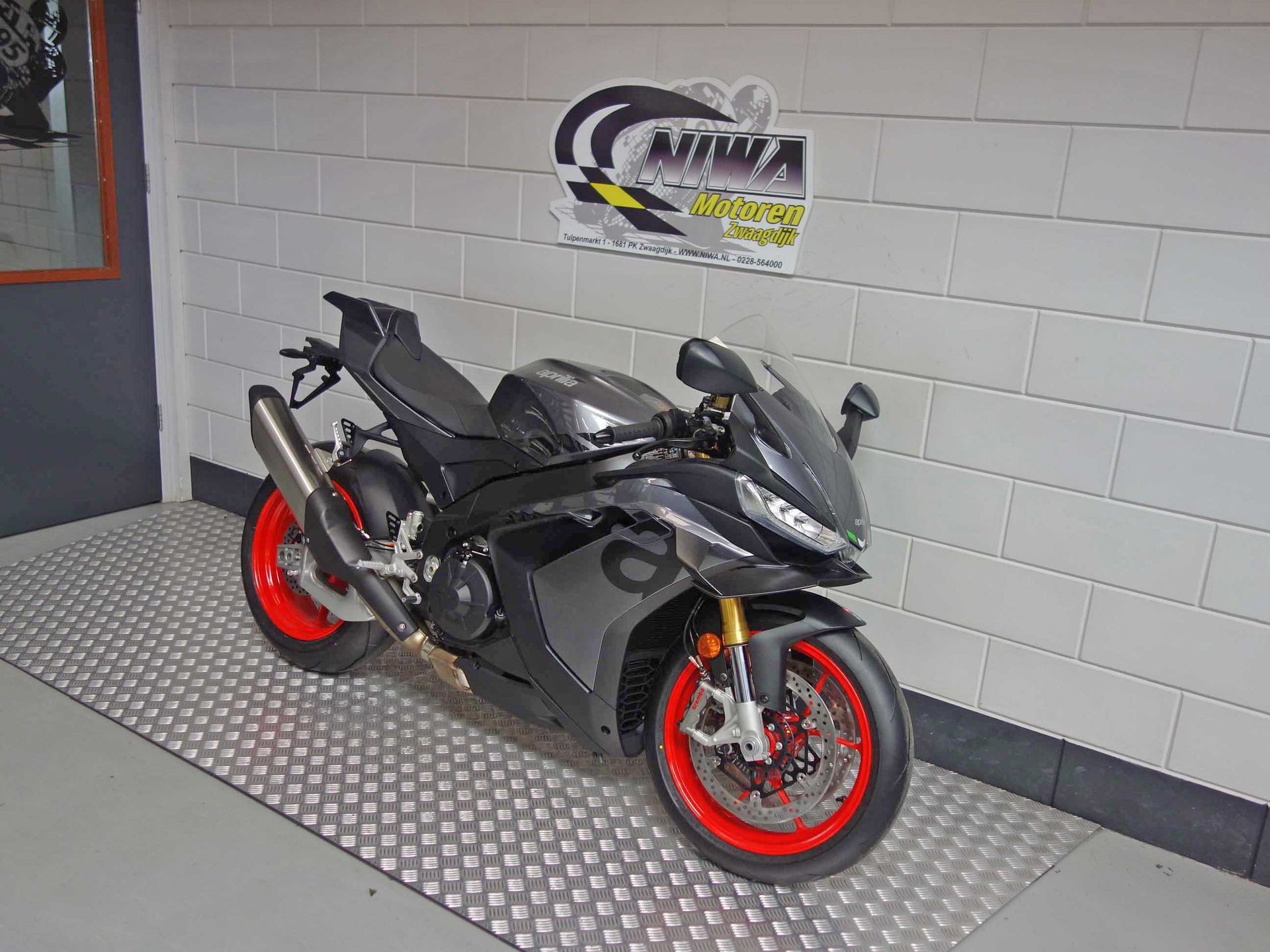 56630253-2 Nieuwe Aprilia RSV4 supersport met 1099cc motor uit 2026 bij NIWA Motoren