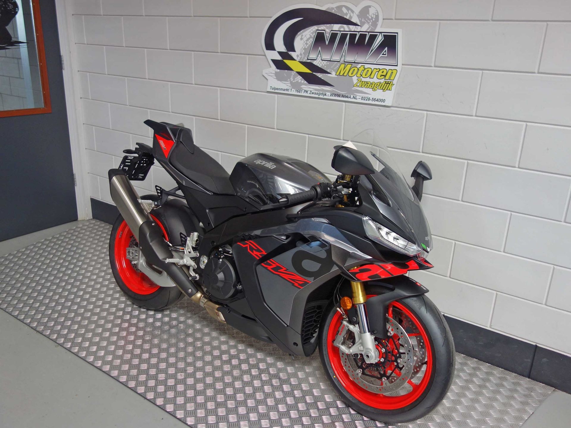56630257-2 Nieuwe Aprilia RSV4 supersport met 1099cc motor uit 2026 bij NIWA Motoren
