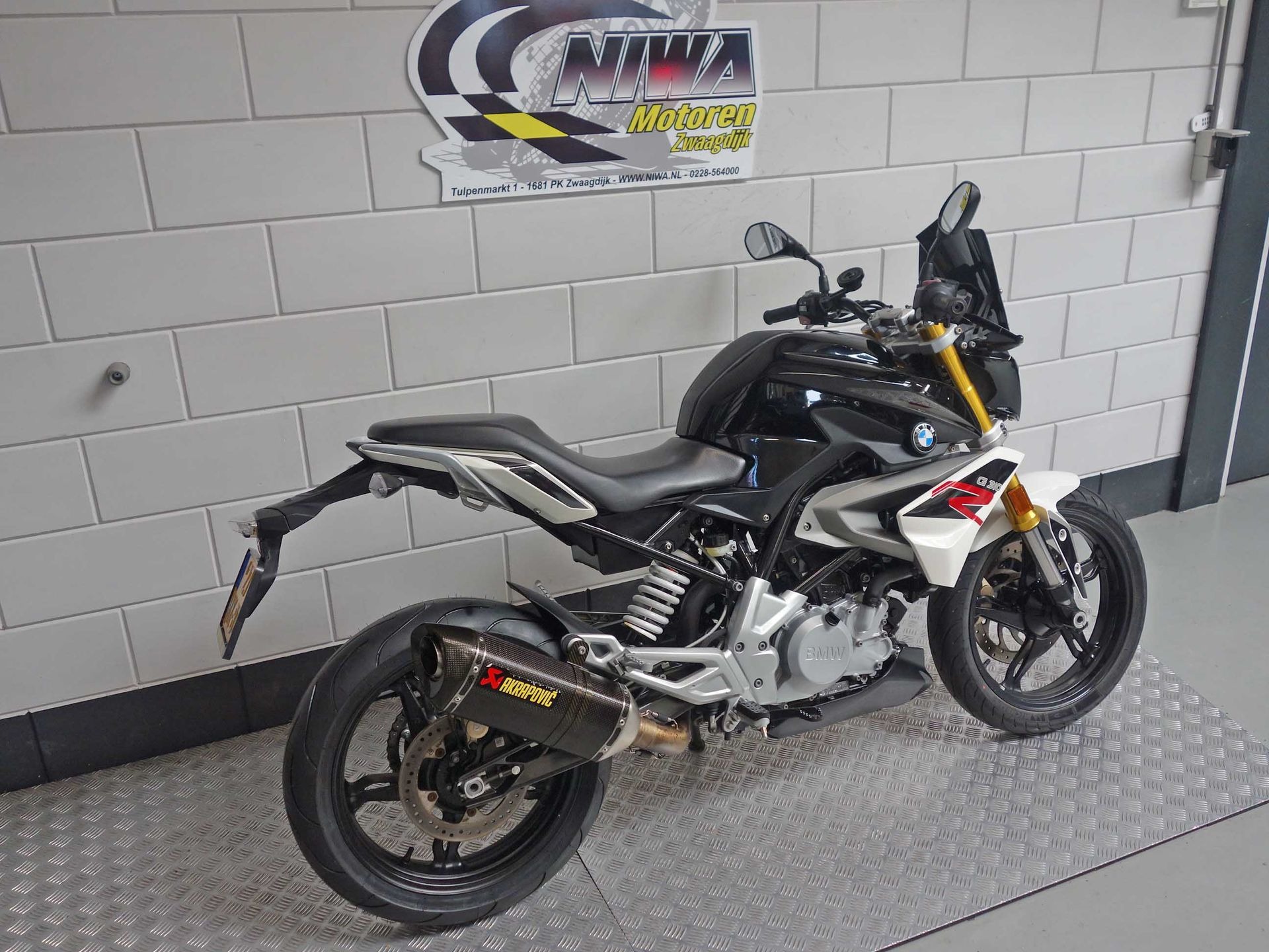 56630280-3 Gebruikte BMW G 310 R naked bike met 313cc motor uit 2018 bij NIWA Motoren