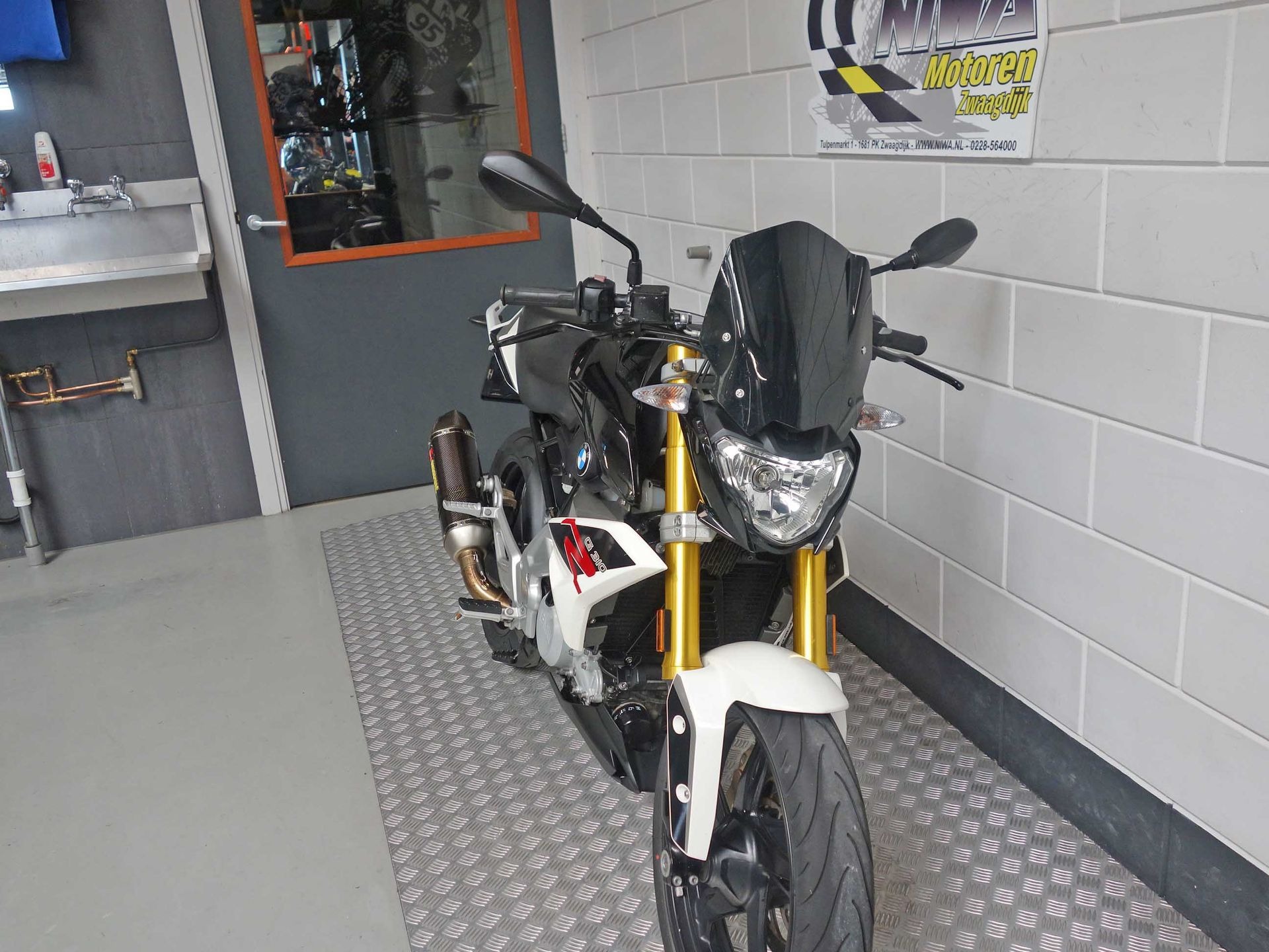 56630280-4 Gebruikte BMW G 310 R naked bike met 313cc motor uit 2018 bij NIWA Motoren