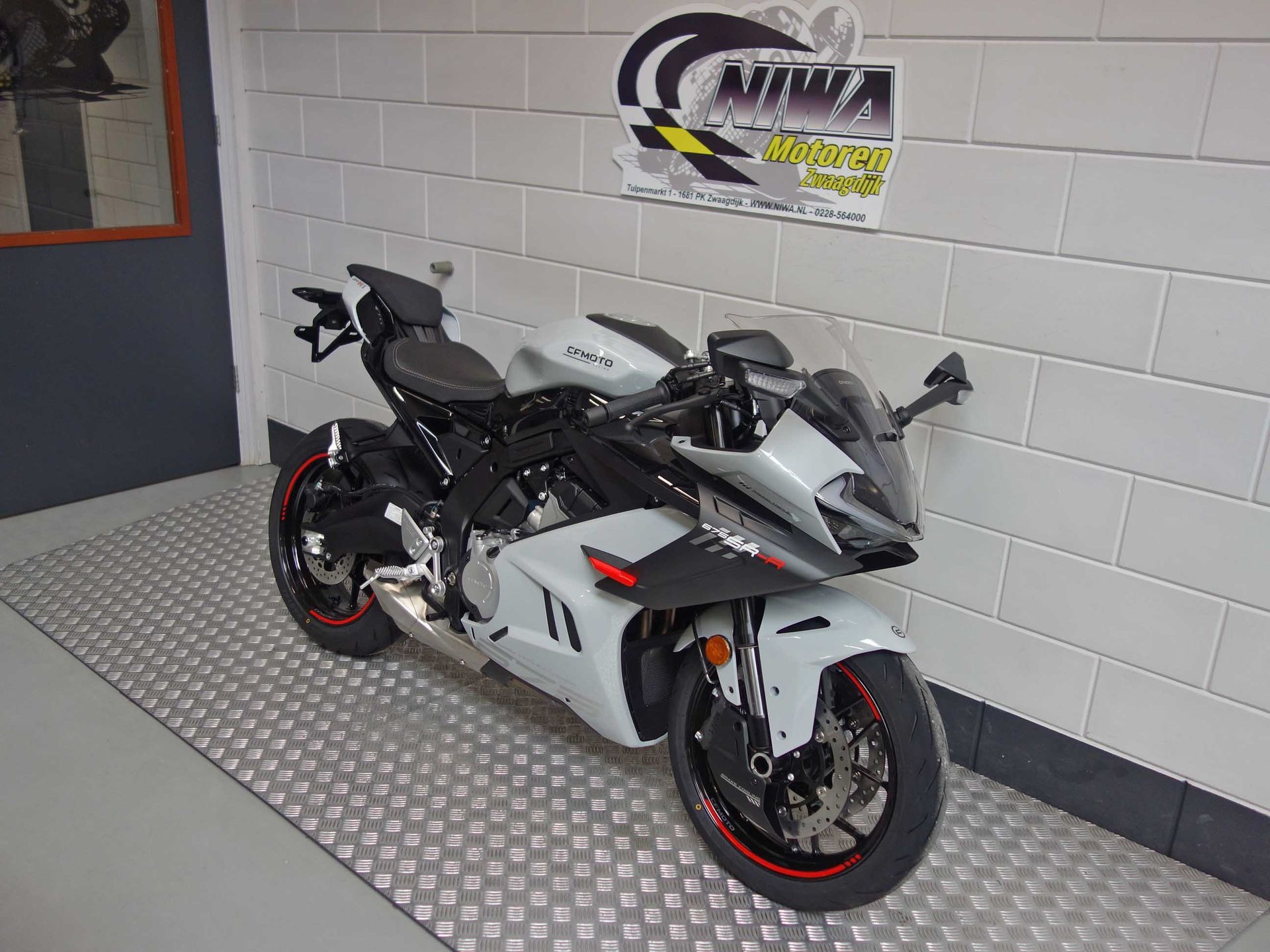 56630431-2 Nieuwe CFMOTO 675 SR supersport met 675cc motor uit 2026 bij NIWA Motoren