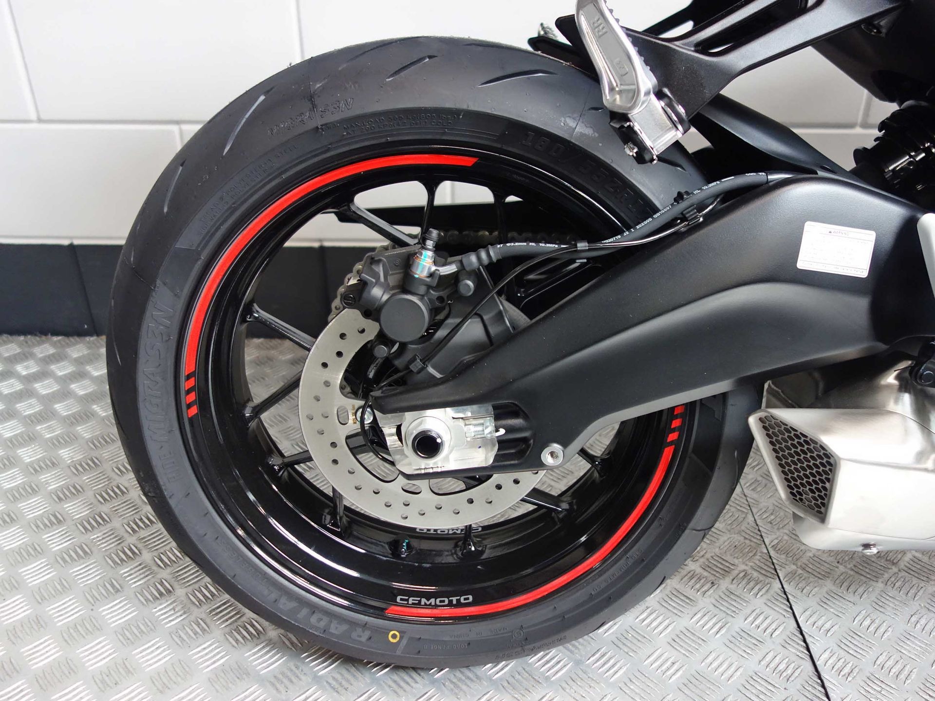 56630431-7 Nieuwe CFMOTO 675 SR supersport met 675cc motor uit 2026 bij NIWA Motoren
