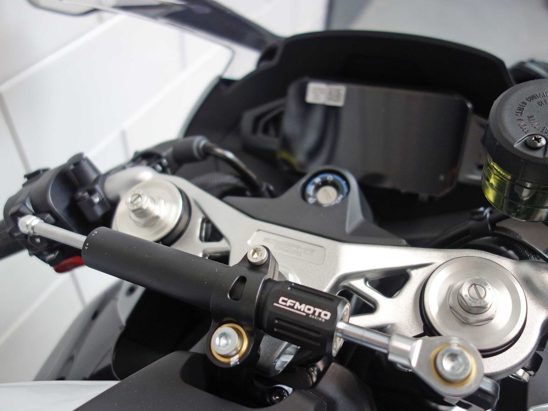 56630431-8 Nieuwe CFMOTO 675 SR supersport met 675cc motor uit 2026 bij NIWA Motoren