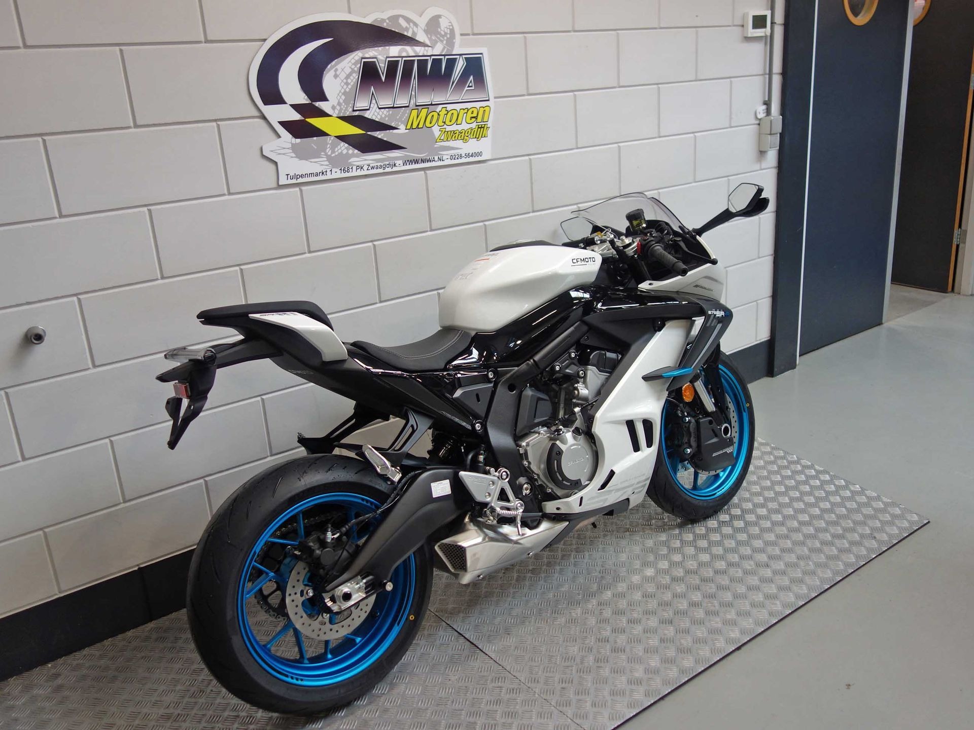 56630433-2 Nieuwe CFMOTO 675 SR supersport met 675cc motor uit 2026 bij NIWA Motoren