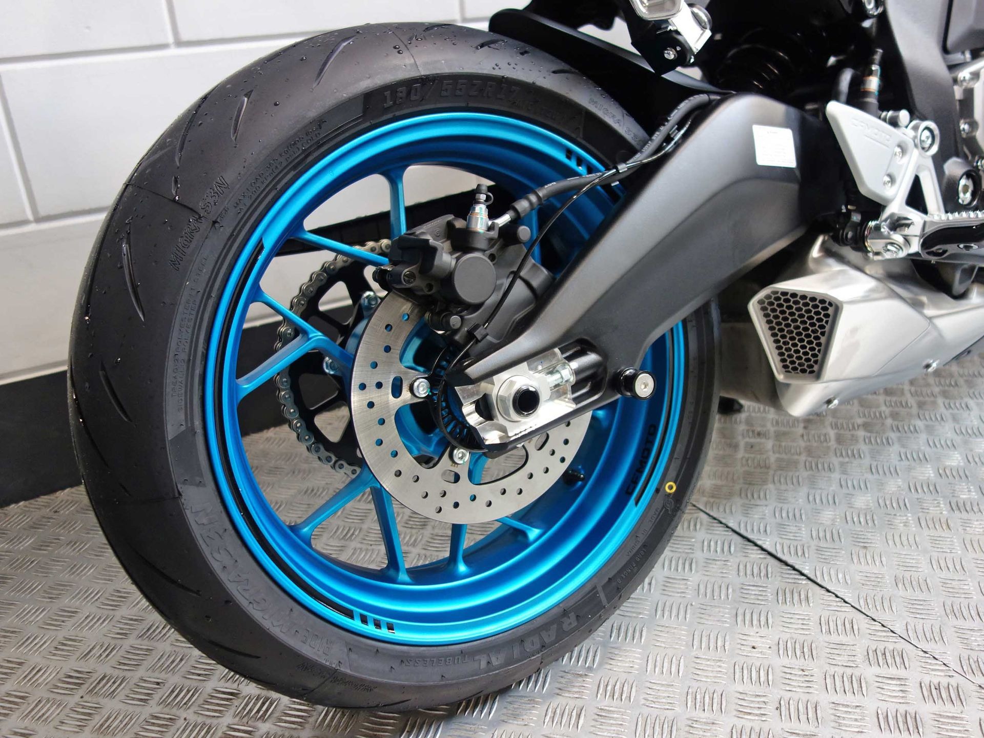 56630433-5 Nieuwe CFMOTO 675 SR supersport met 675cc motor uit 2026 bij NIWA Motoren