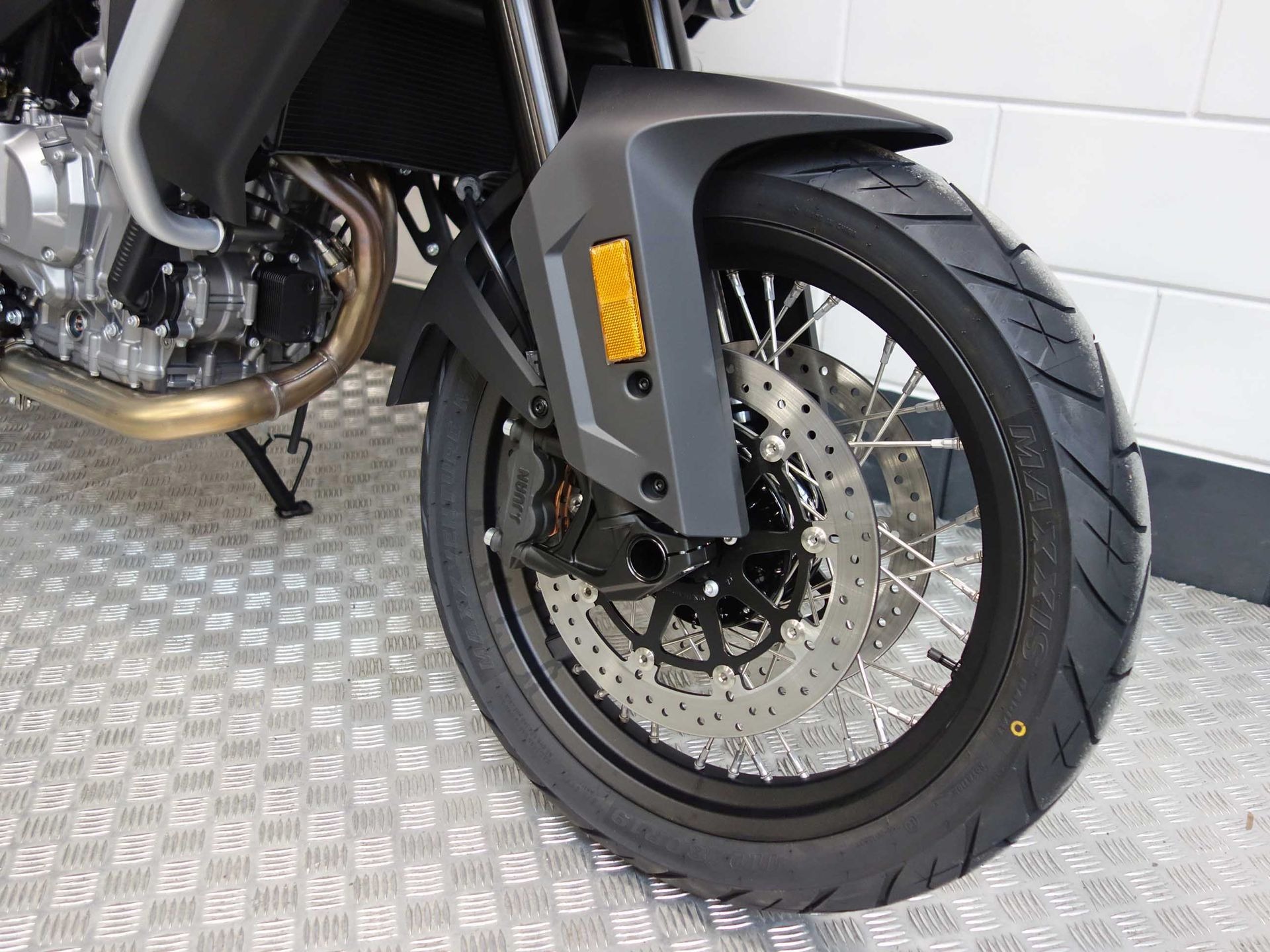 56630504-9 Nieuwe CFMOTO 800 MT tour met 799cc motor uit 2026 bij NIWA Motoren