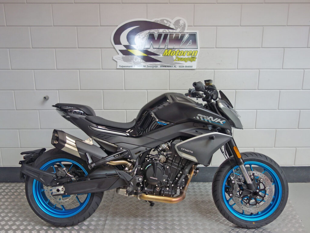 Nieuwe CFMOTO 800 NK naked bike met 799cc motor uit 2025 bij NIWA Motoren