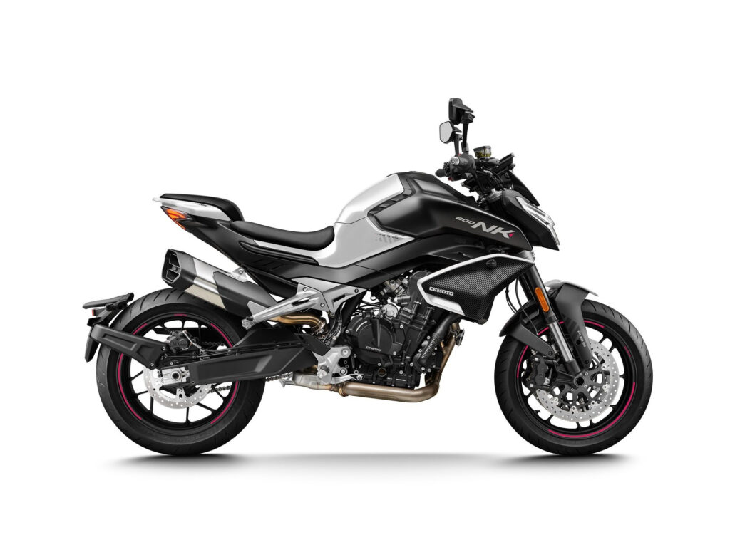 Nieuwe CFMOTO 800 NK naked bike met cc motor uit 2026 bij NIWA Motoren
