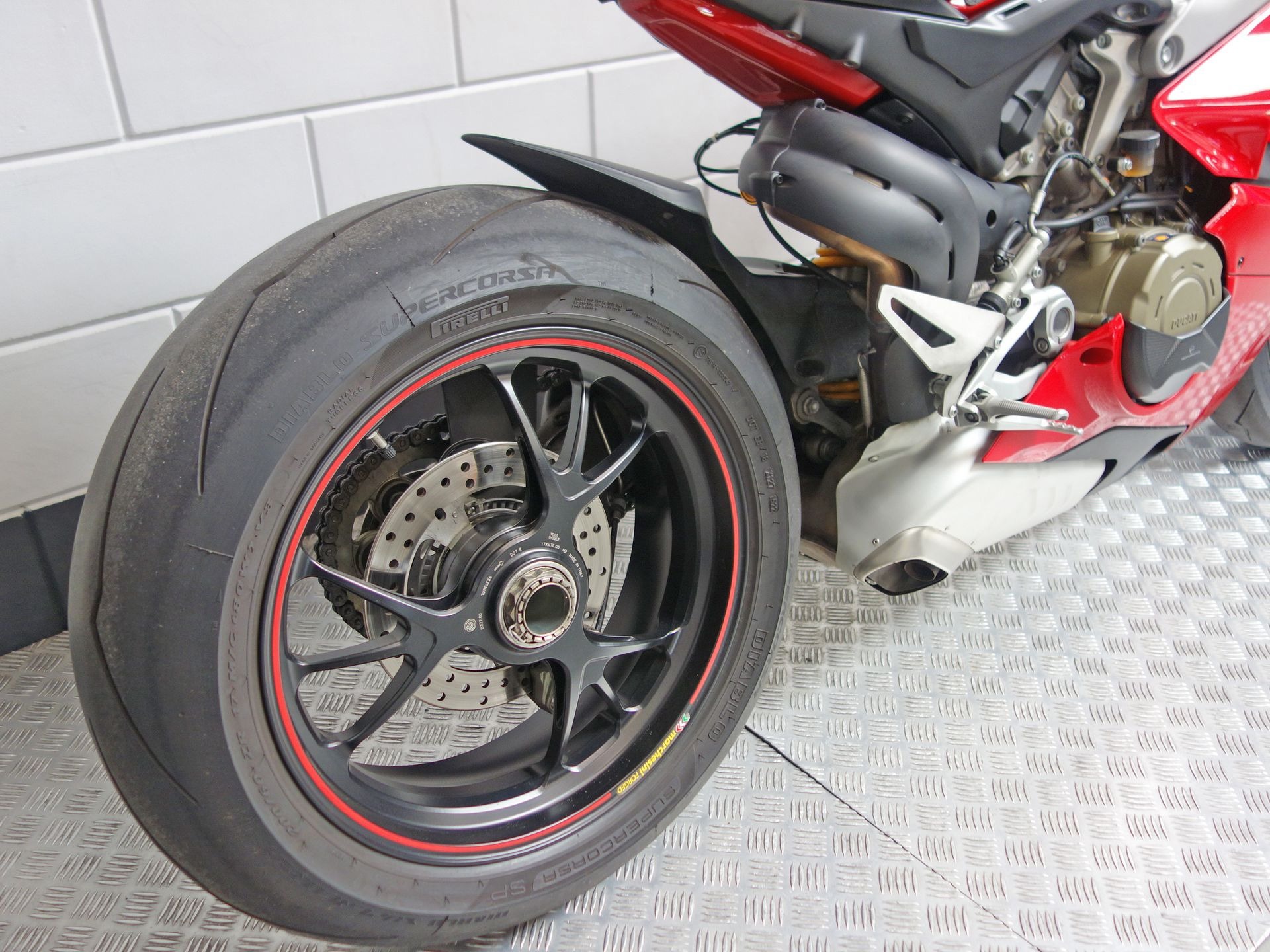 56630559-6 Gebruikte Ducati Panigale V4 supersport met 1103cc motor uit 2017 bij NIWA Motoren
