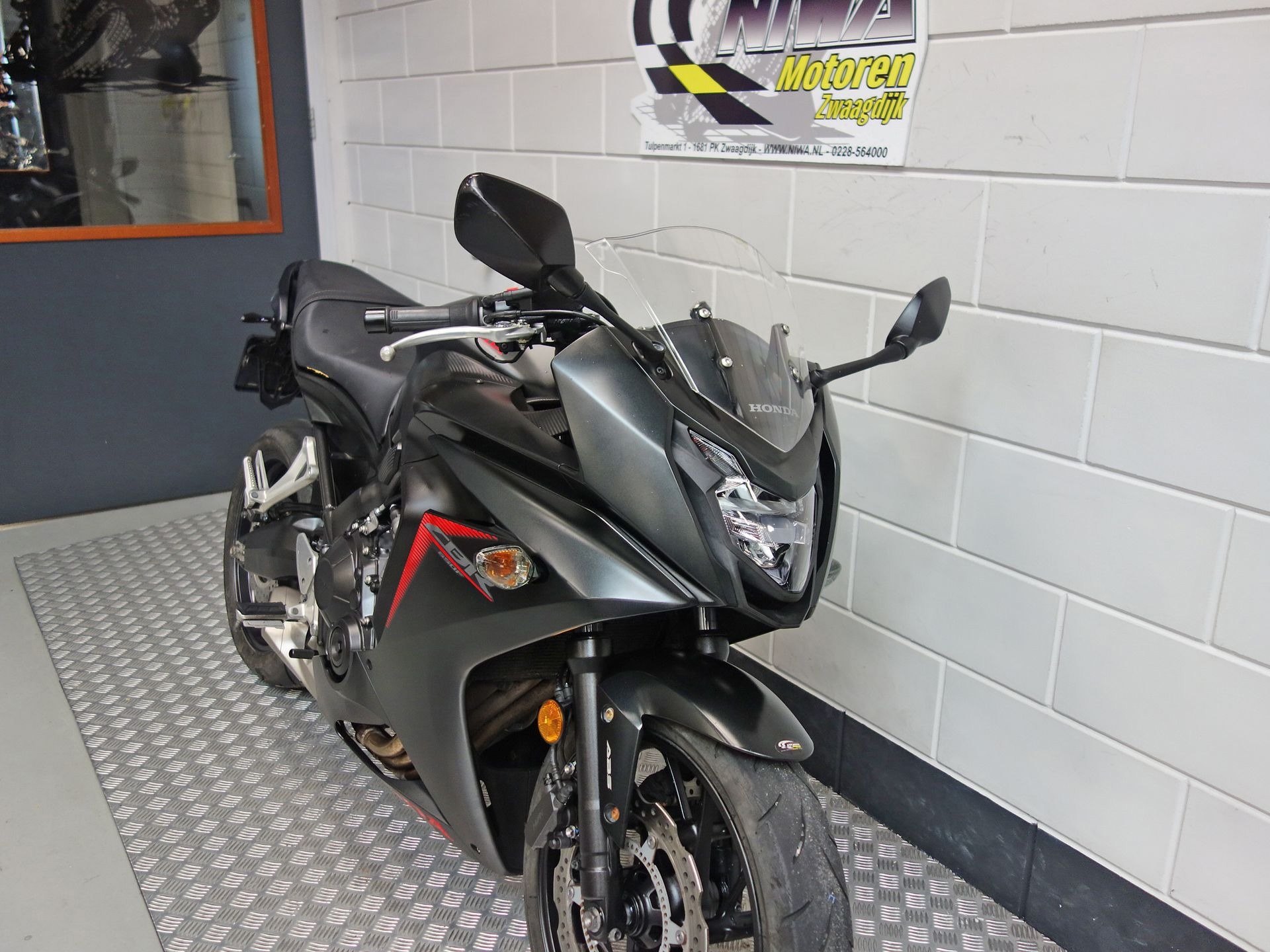 56630597-4 Gebruikte Honda CBR 650 naked bike met 649cc motor uit 2019 bij NIWA Motoren