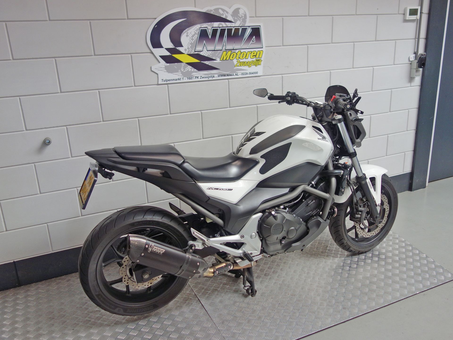 56630613-3 Gebruikte Honda NC 700 naked bike met 670cc motor uit 2013 bij NIWA Motoren