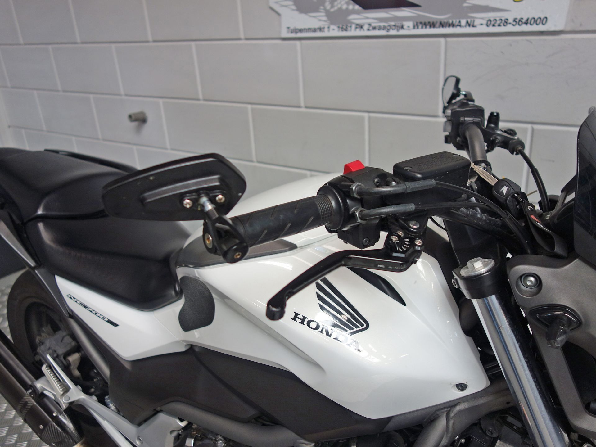 56630613-5 Gebruikte Honda NC 700 naked bike met 670cc motor uit 2013 bij NIWA Motoren