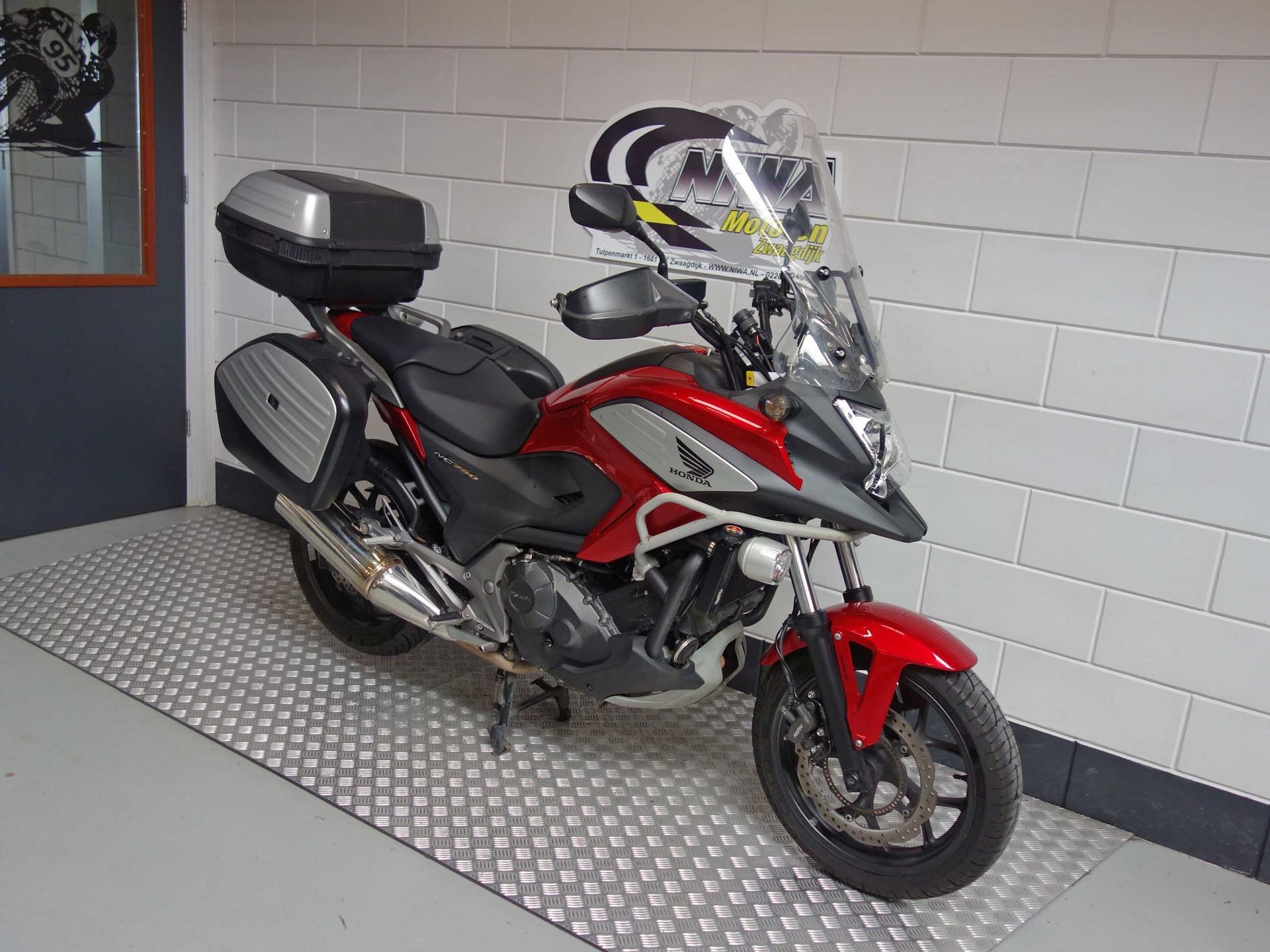 56630627-2 Gebruikte Honda NC 750 all-road met 745cc motor uit 2015 bij NIWA Motoren