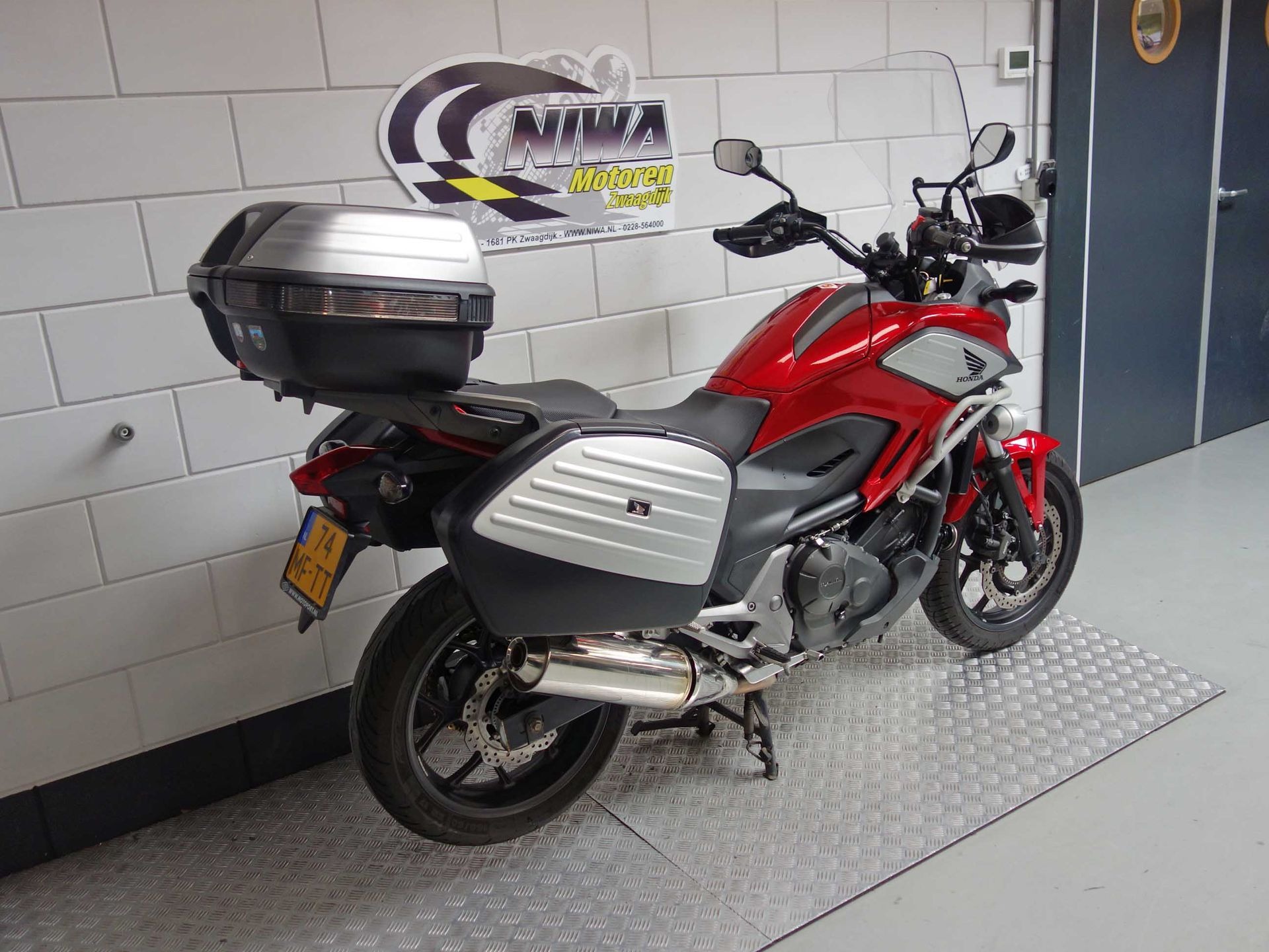 56630627-3 Gebruikte Honda NC 750 all-road met 745cc motor uit 2015 bij NIWA Motoren