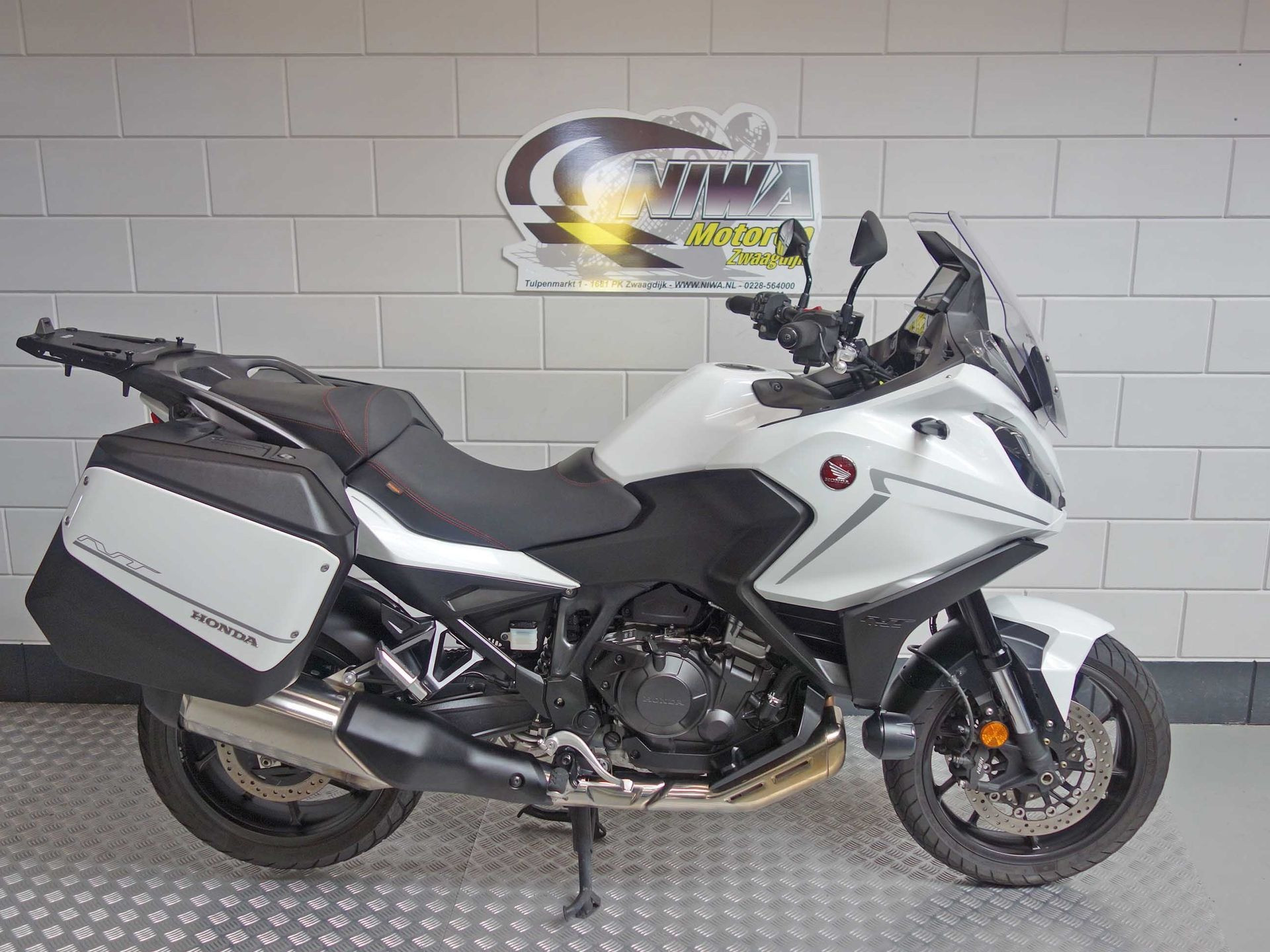 56630628-1 Gebruikte Honda NT 1100 tour met 1084cc motor uit 2022 bij NIWA Motoren