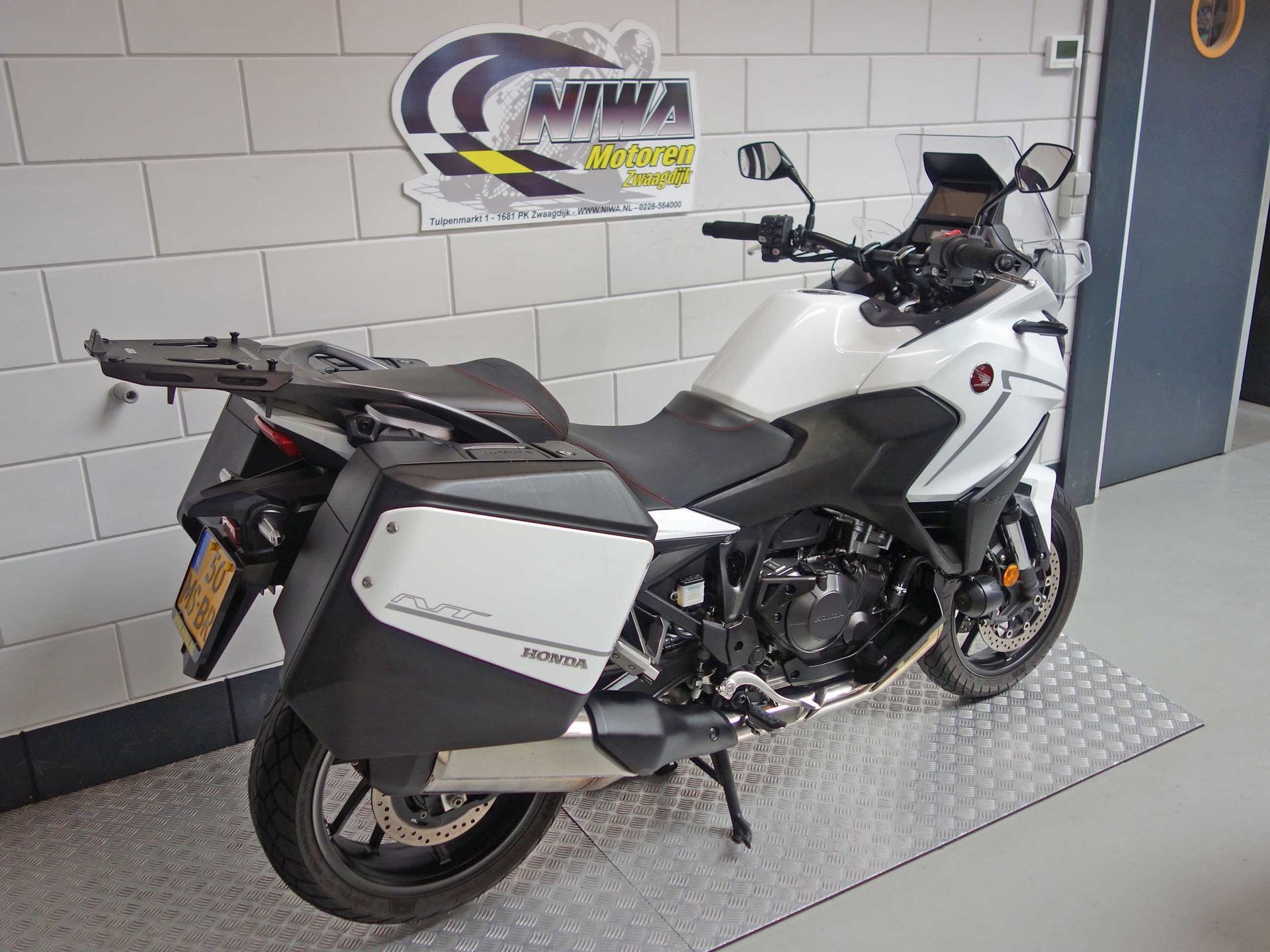 56630628-3 Gebruikte Honda NT 1100 tour met 1084cc motor uit 2022 bij NIWA Motoren