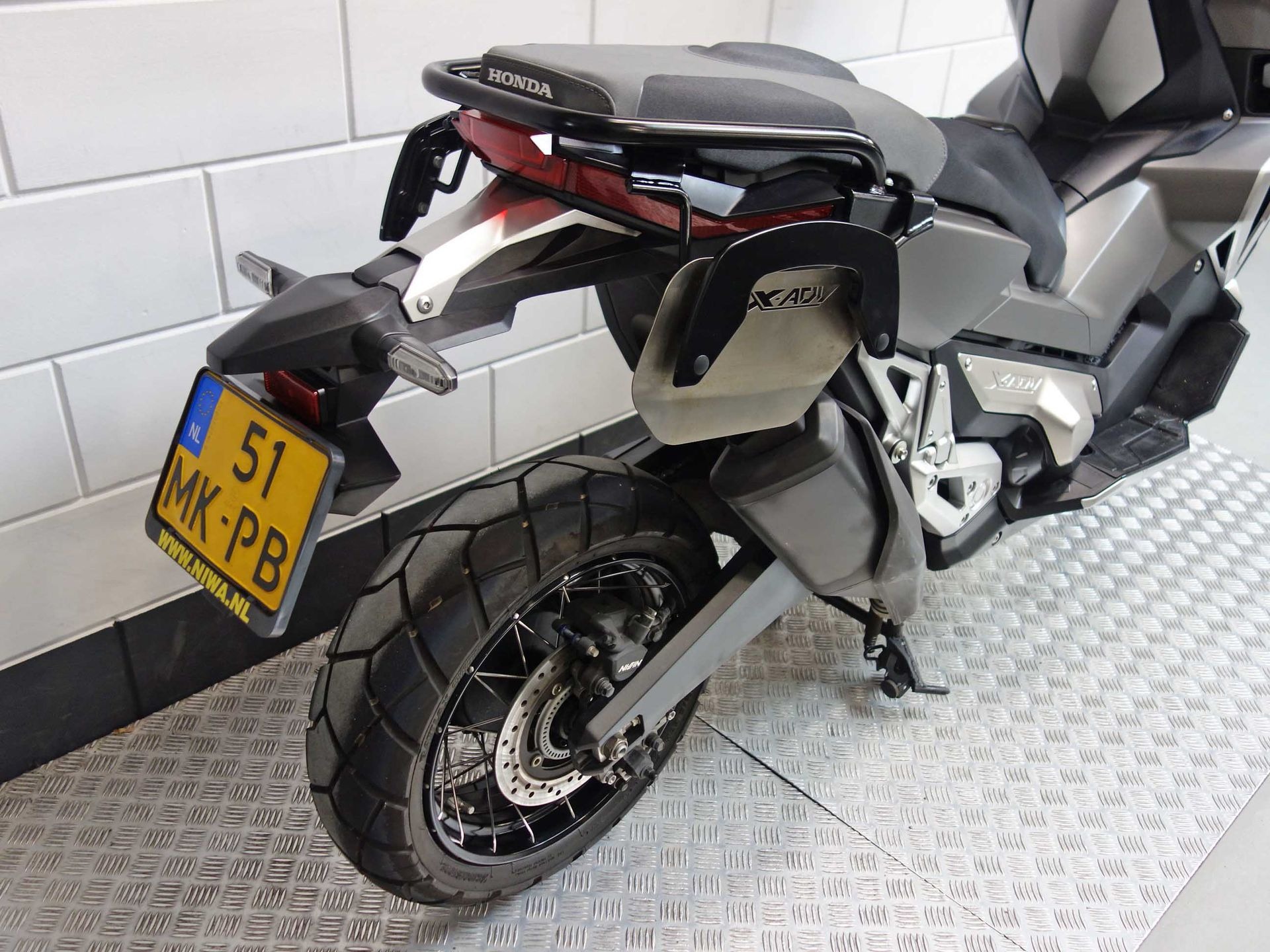 56630631-4 Gebruikte Honda NC 750 motorscooter met 745cc motor uit 2019 bij NIWA Motoren