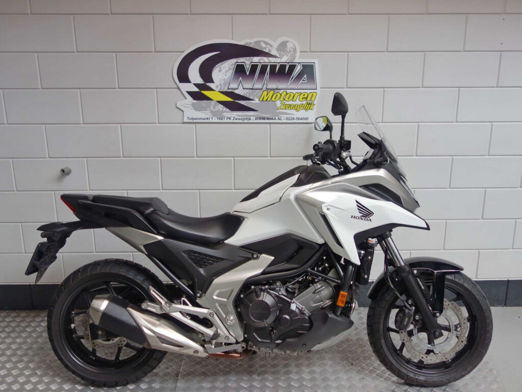 Gebruikte Honda NC 750 all-road met 745cc motor uit 2022 bij NIWA Motoren