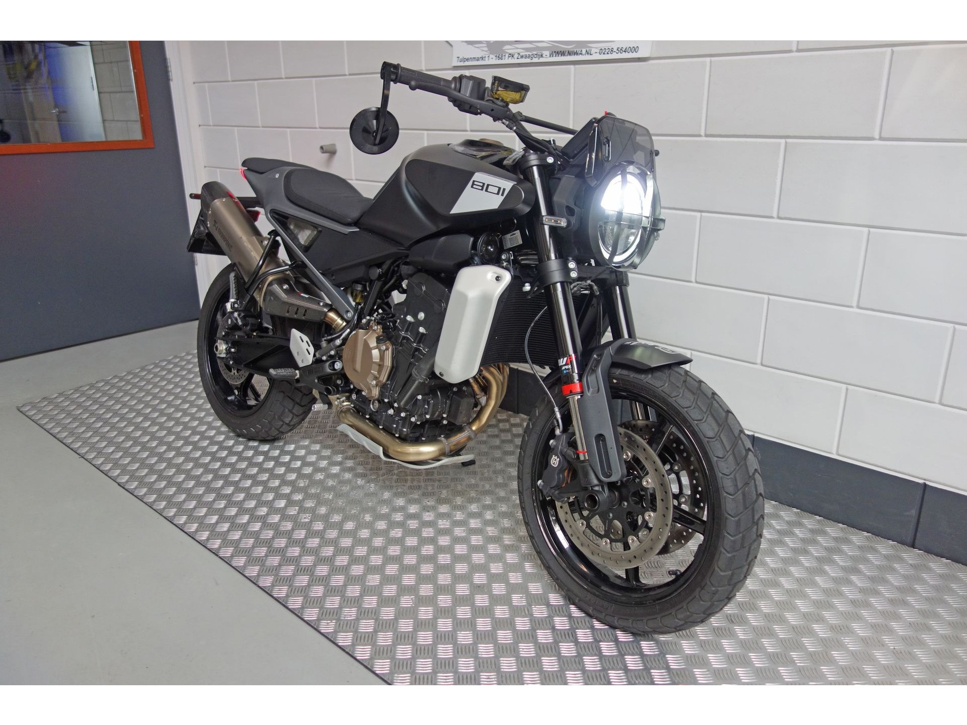 56630669-5 Gebruikte Husqvarna Svartpilen naked bike met 799cc motor uit 2026 bij NIWA Motoren