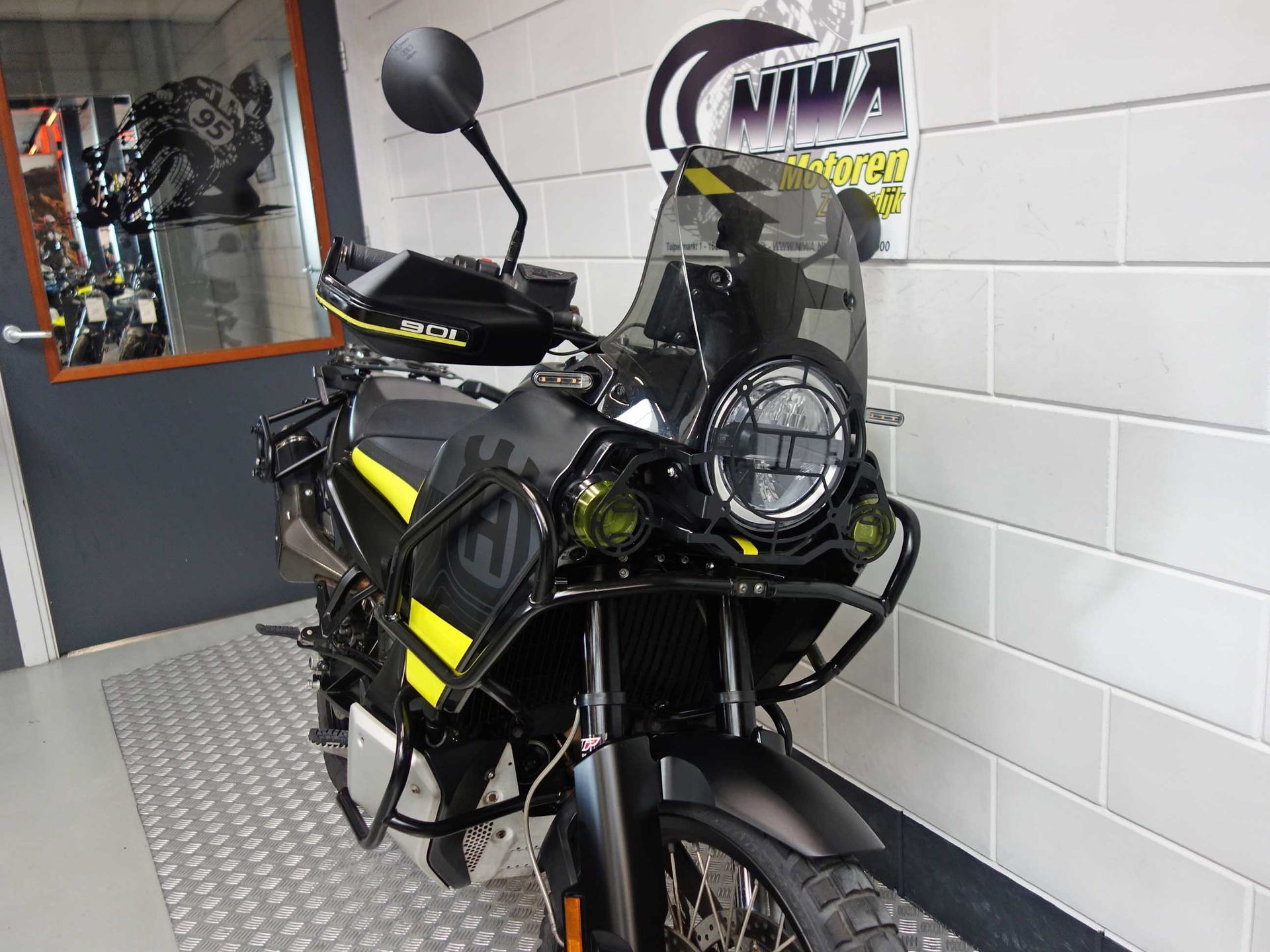 56630679-4 Gebruikte Husqvarna Norden 901 all-road met 889cc motor uit 2022 bij NIWA Motoren