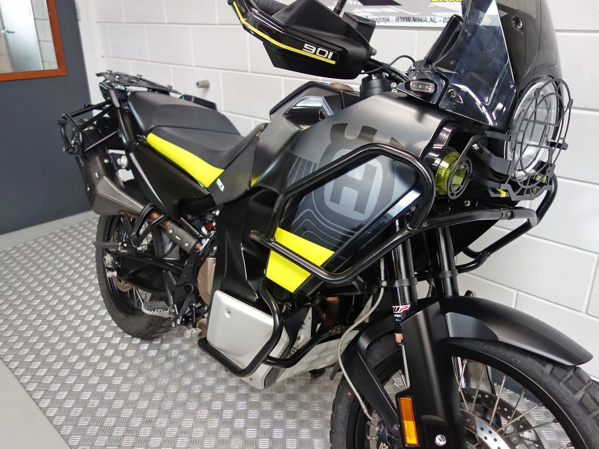 56630679-5 Gebruikte Husqvarna Norden 901 all-road met 889cc motor uit 2022 bij NIWA Motoren