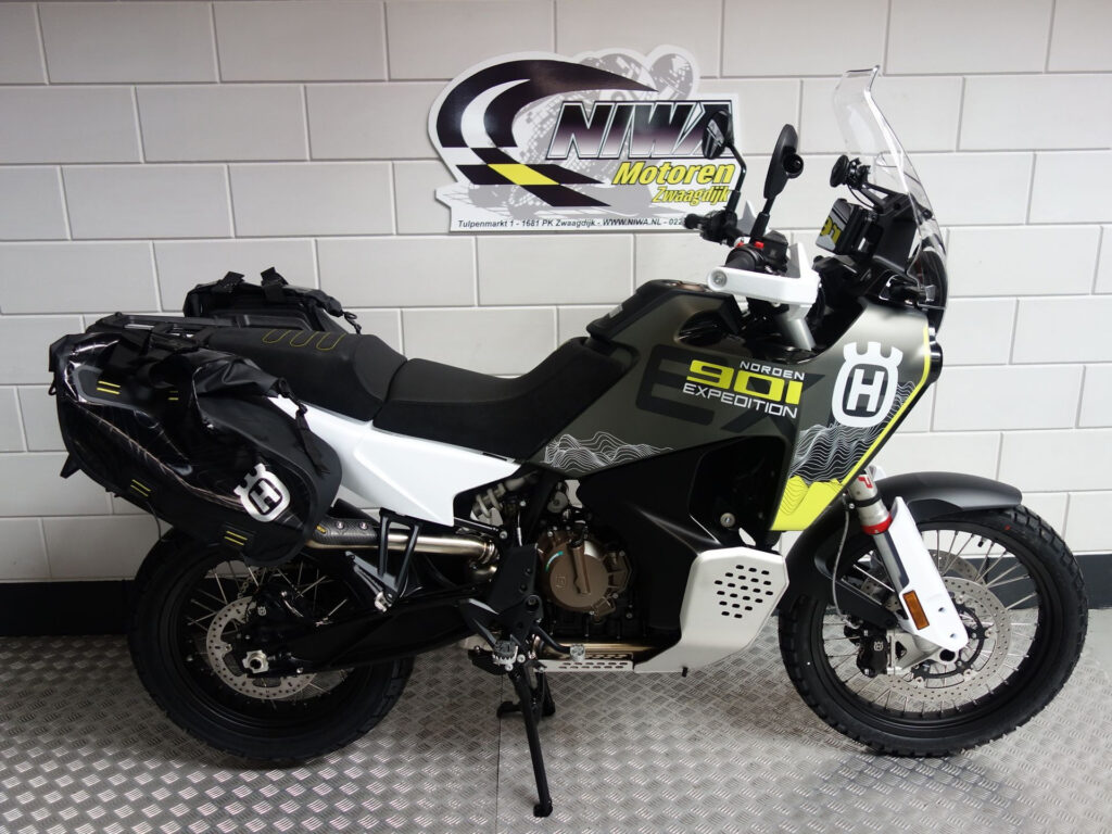 Nieuwe Husqvarna Norden 901 all-road met 889cc motor uit 2025 bij NIWA Motoren