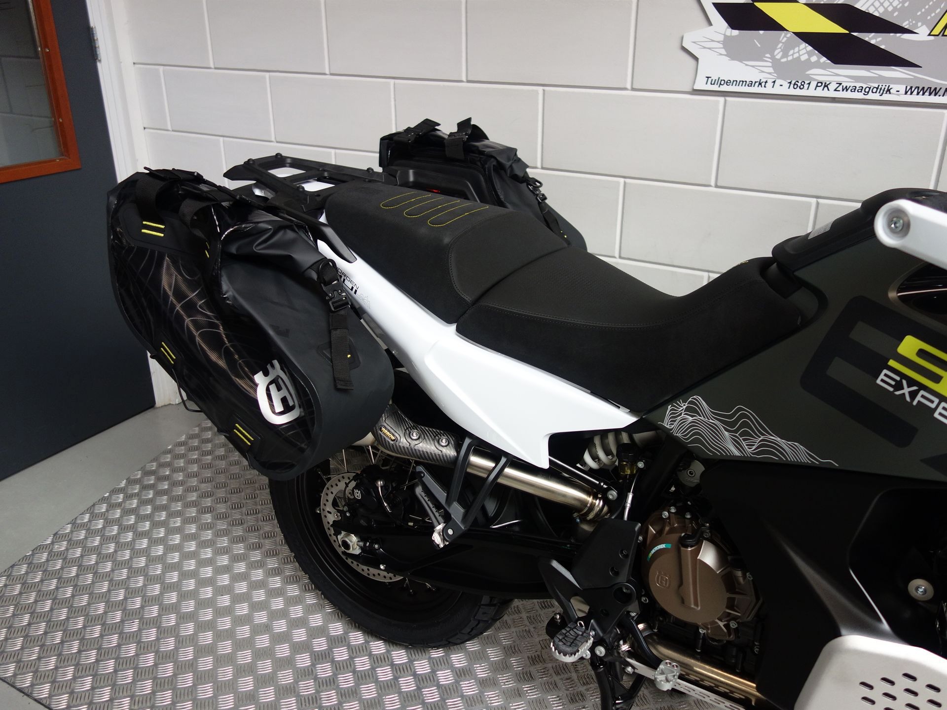 56630683-4 Nieuwe Husqvarna Norden 901 all-road met 889cc motor uit 2025 bij NIWA Motoren
