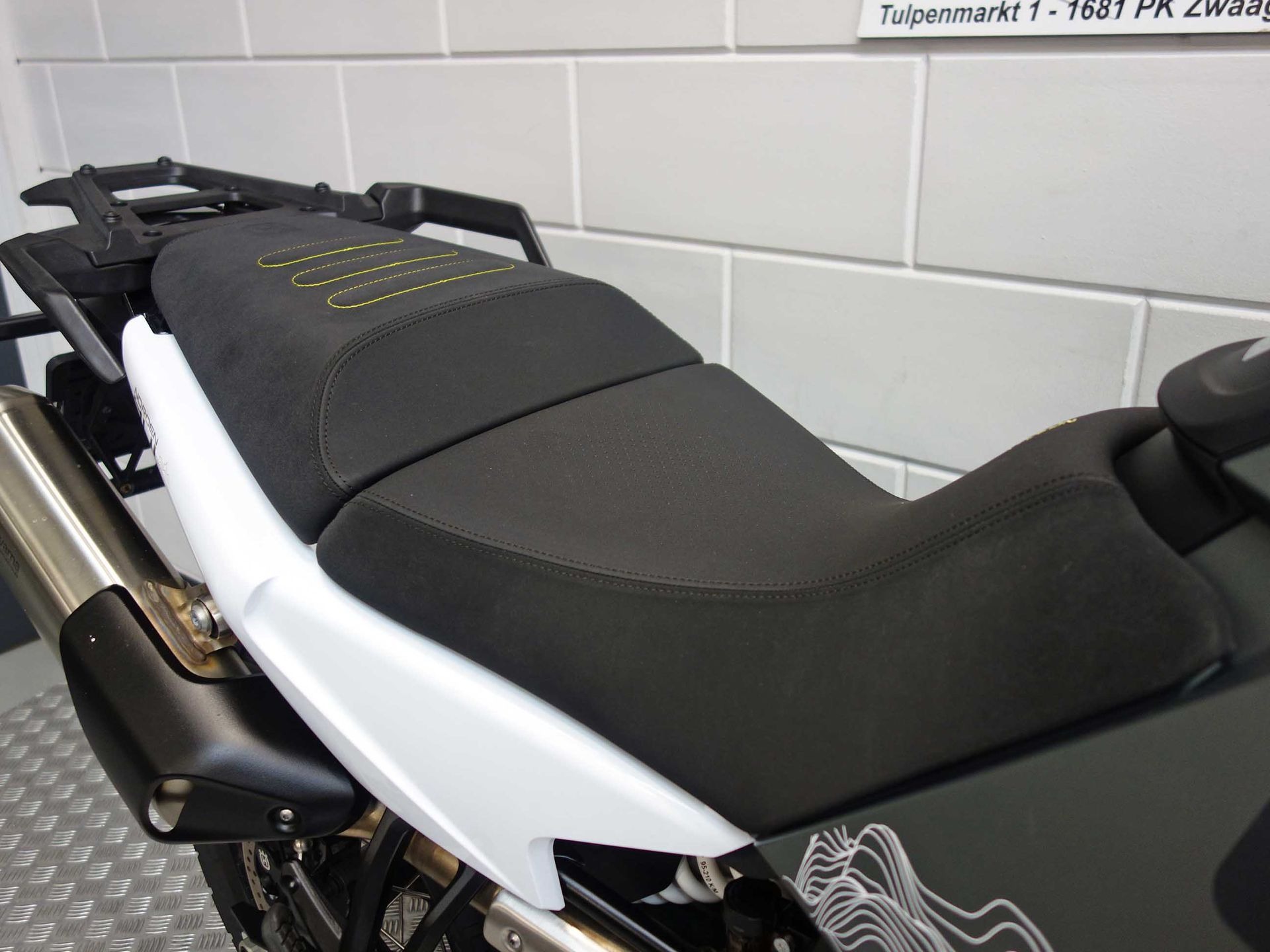 56630703-7 Gebruikte Husqvarna Norden 901 all-road met cc motor uit 2025 bij NIWA Motoren